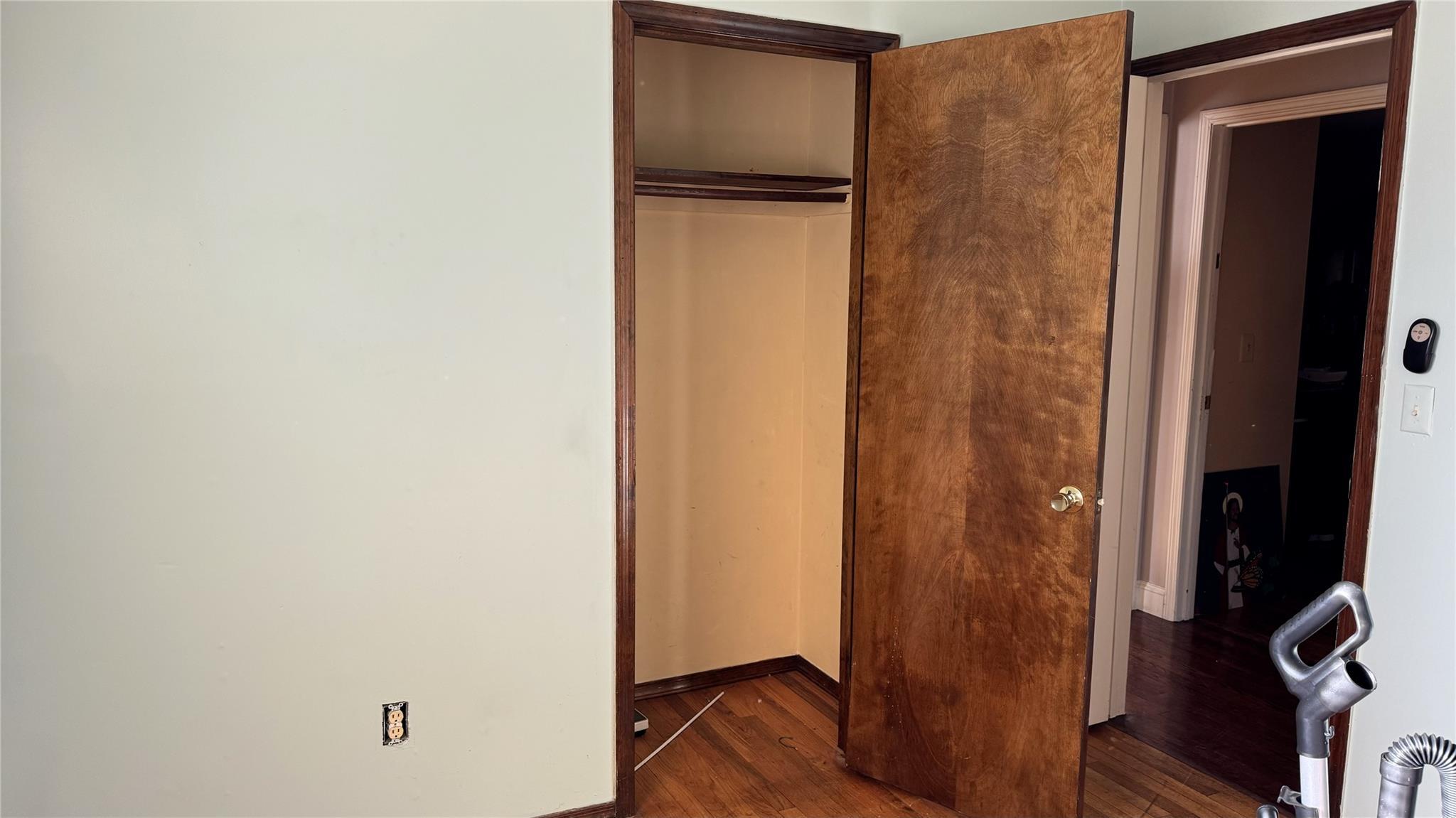 Single Family Brushwood  Suffolk County, NY 11967, MLS-836196-8