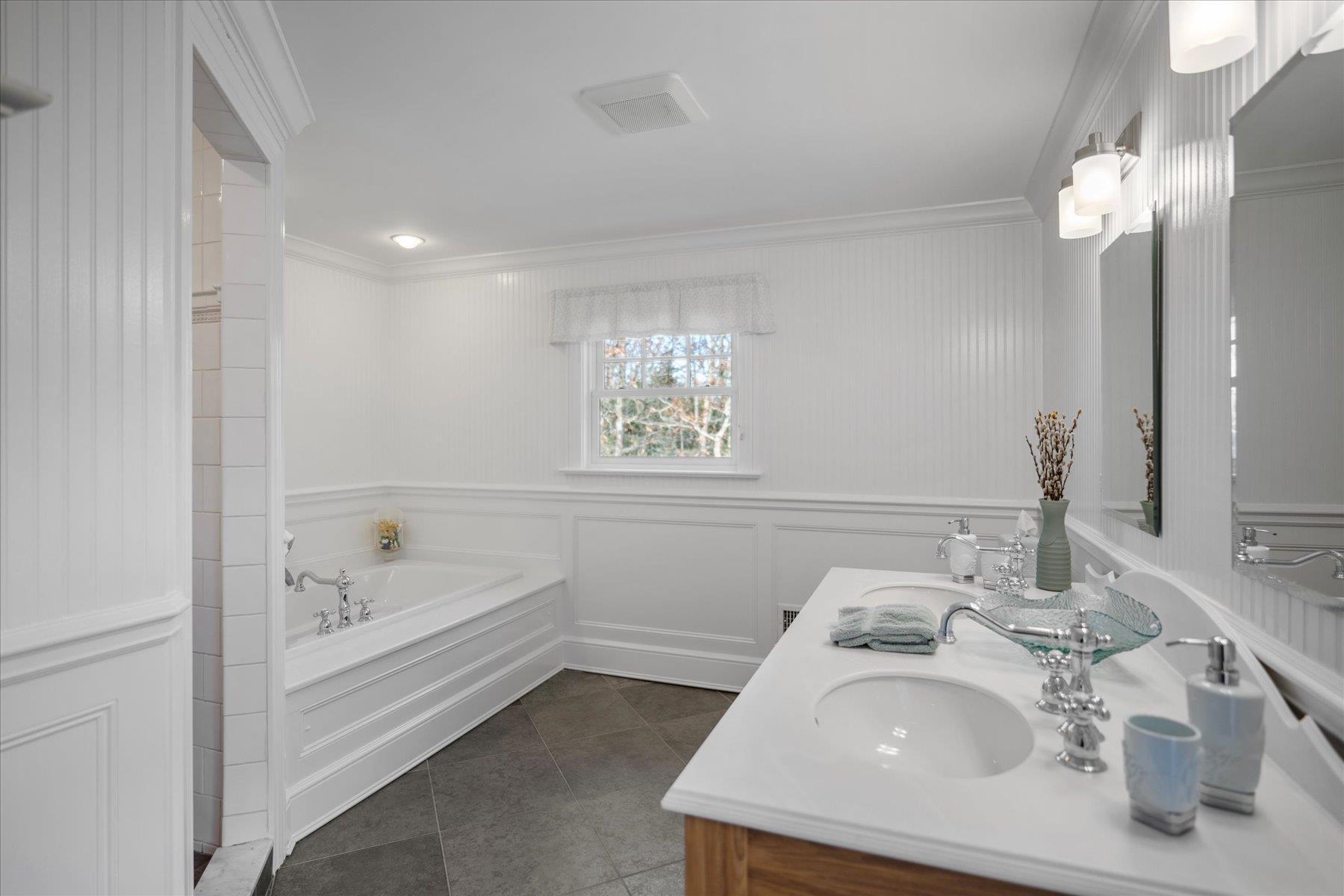 Single Family Cedarfield  Suffolk County, NY 11977, MLS-836219-35