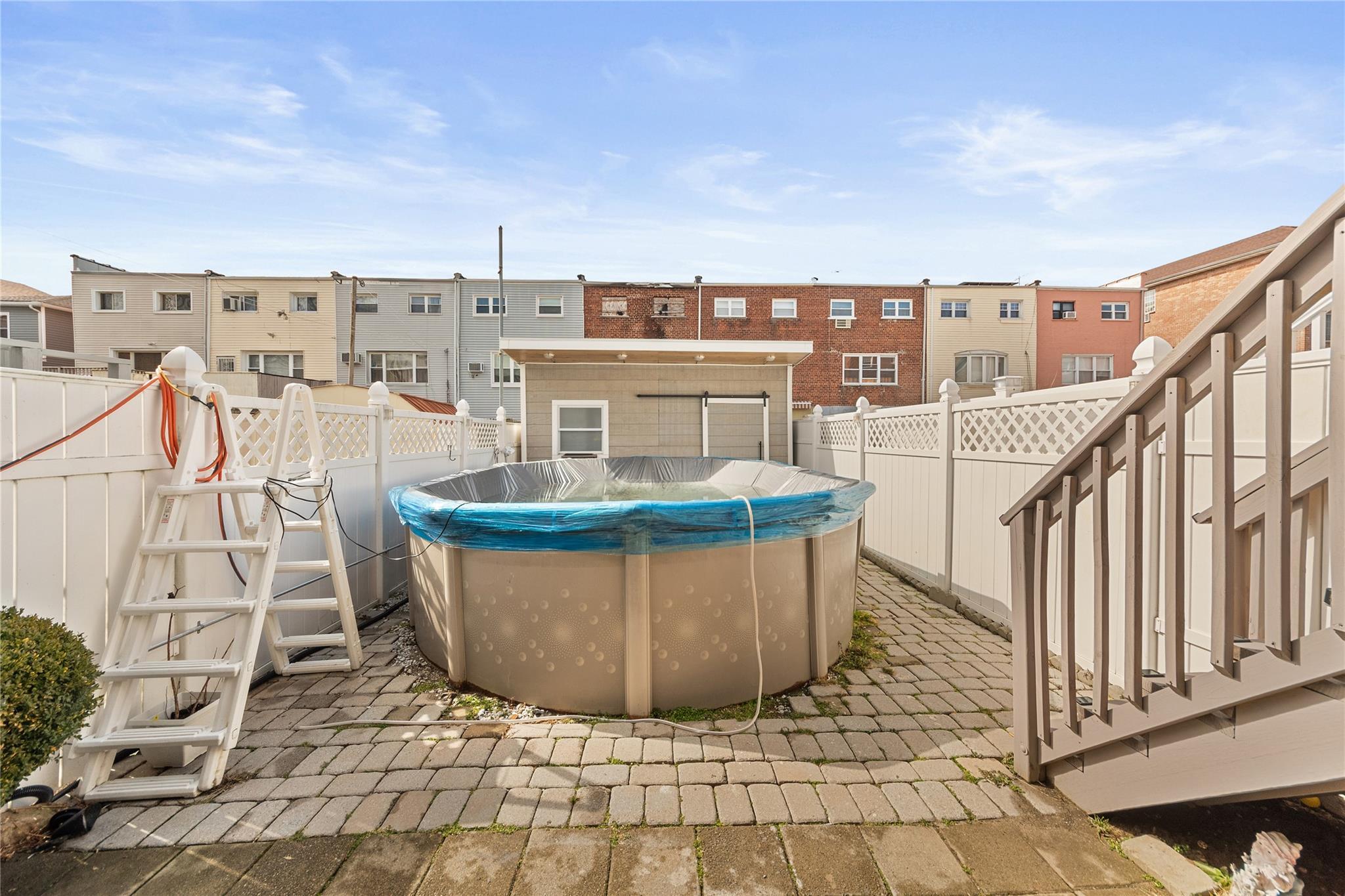 Single Family Huntington  Bronx, NY 10465, MLS-836222-23