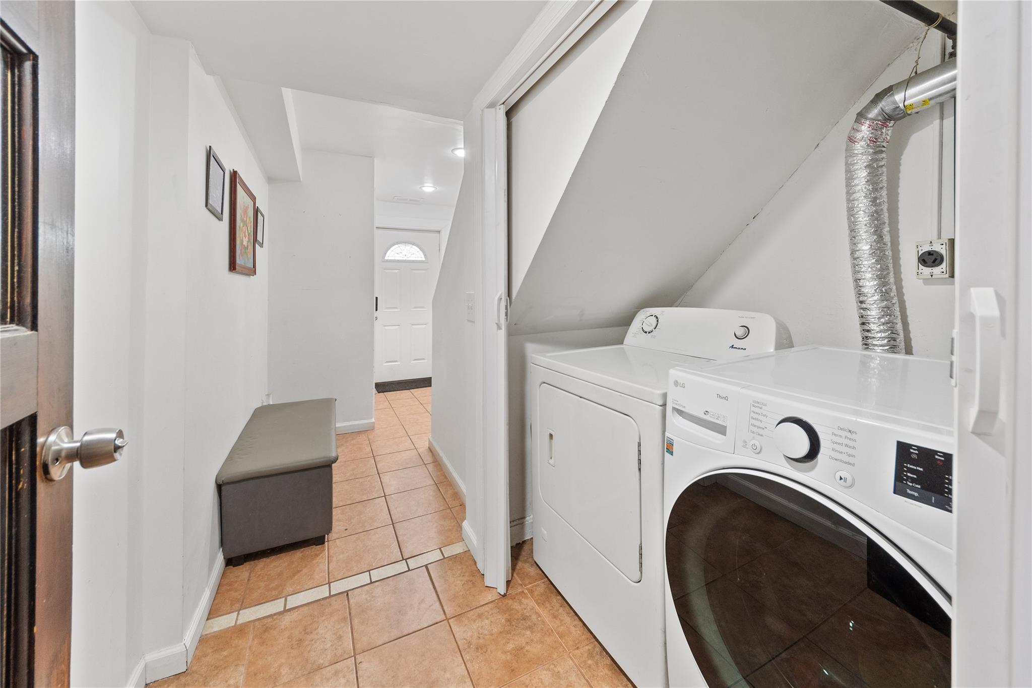 Single Family Huntington  Bronx, NY 10465, MLS-836222-3