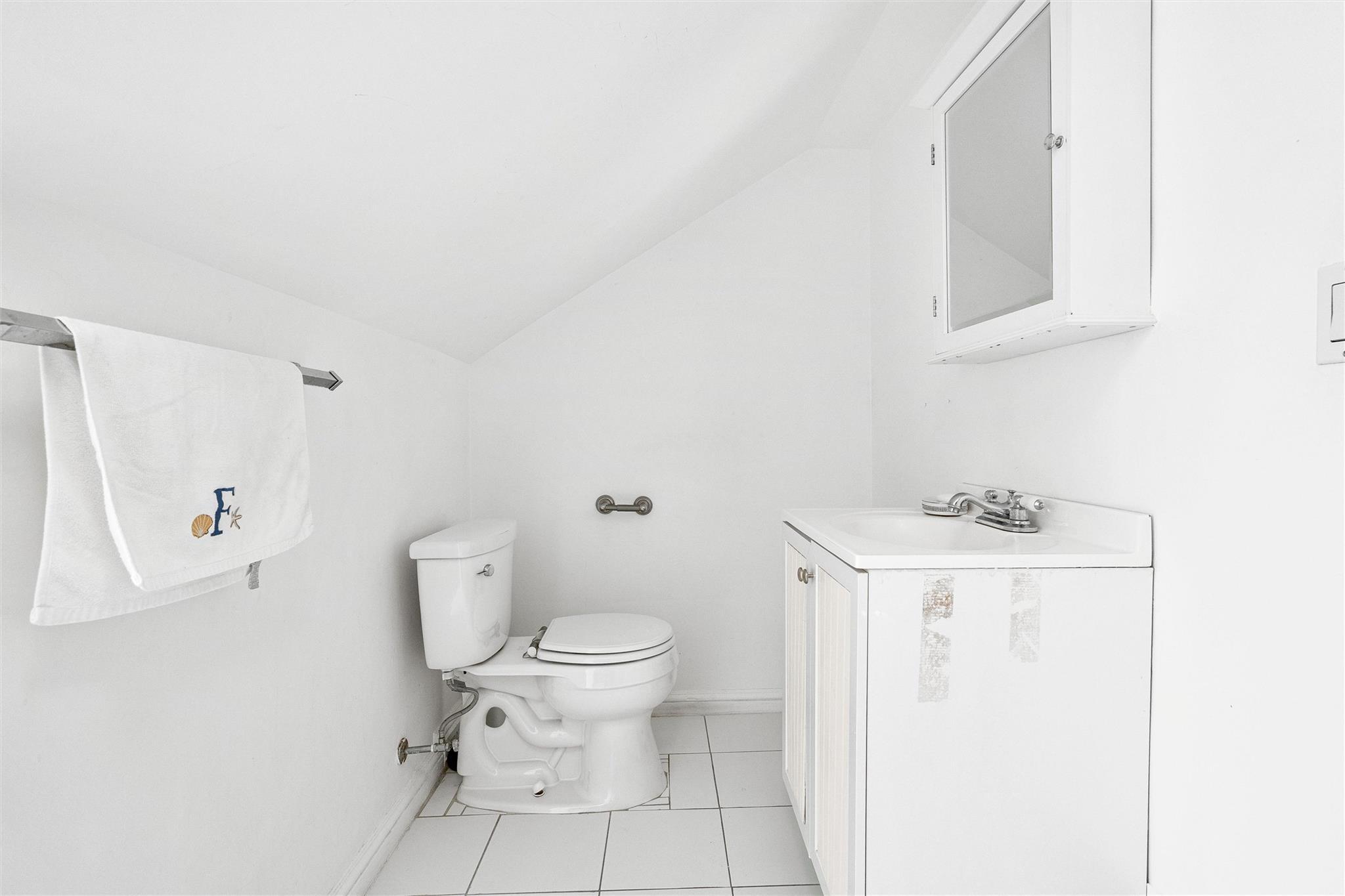 Single Family Locust  Westchester County, NY 10523, MLS-836228-39