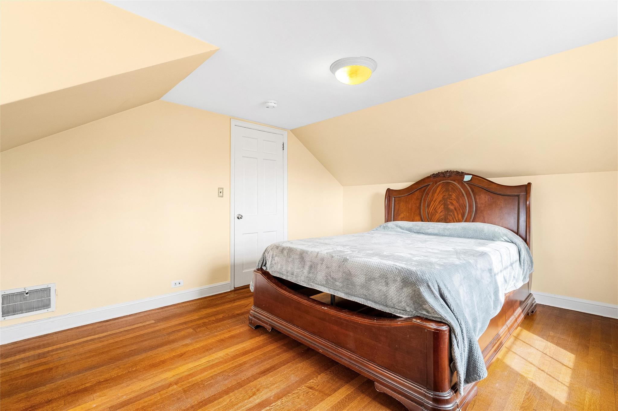 Single Family Locust  Westchester County, NY 10523, MLS-836228-42