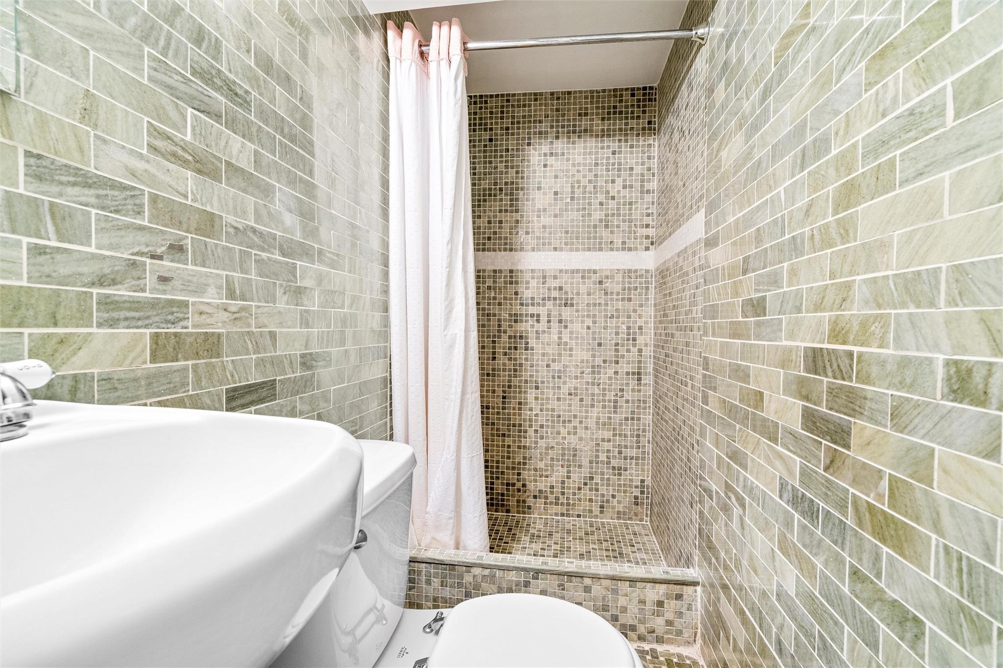 Single Family Locust  Westchester County, NY 10523, MLS-836228-47