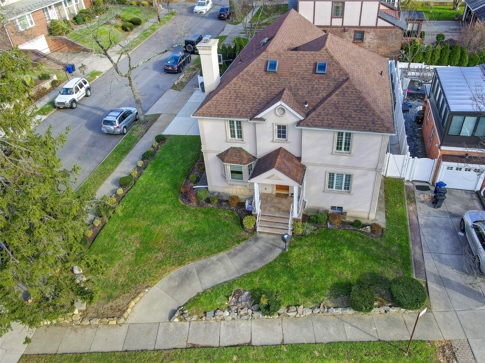 Apartment Radnor  Queens, NY 11432, MLS-836254-20