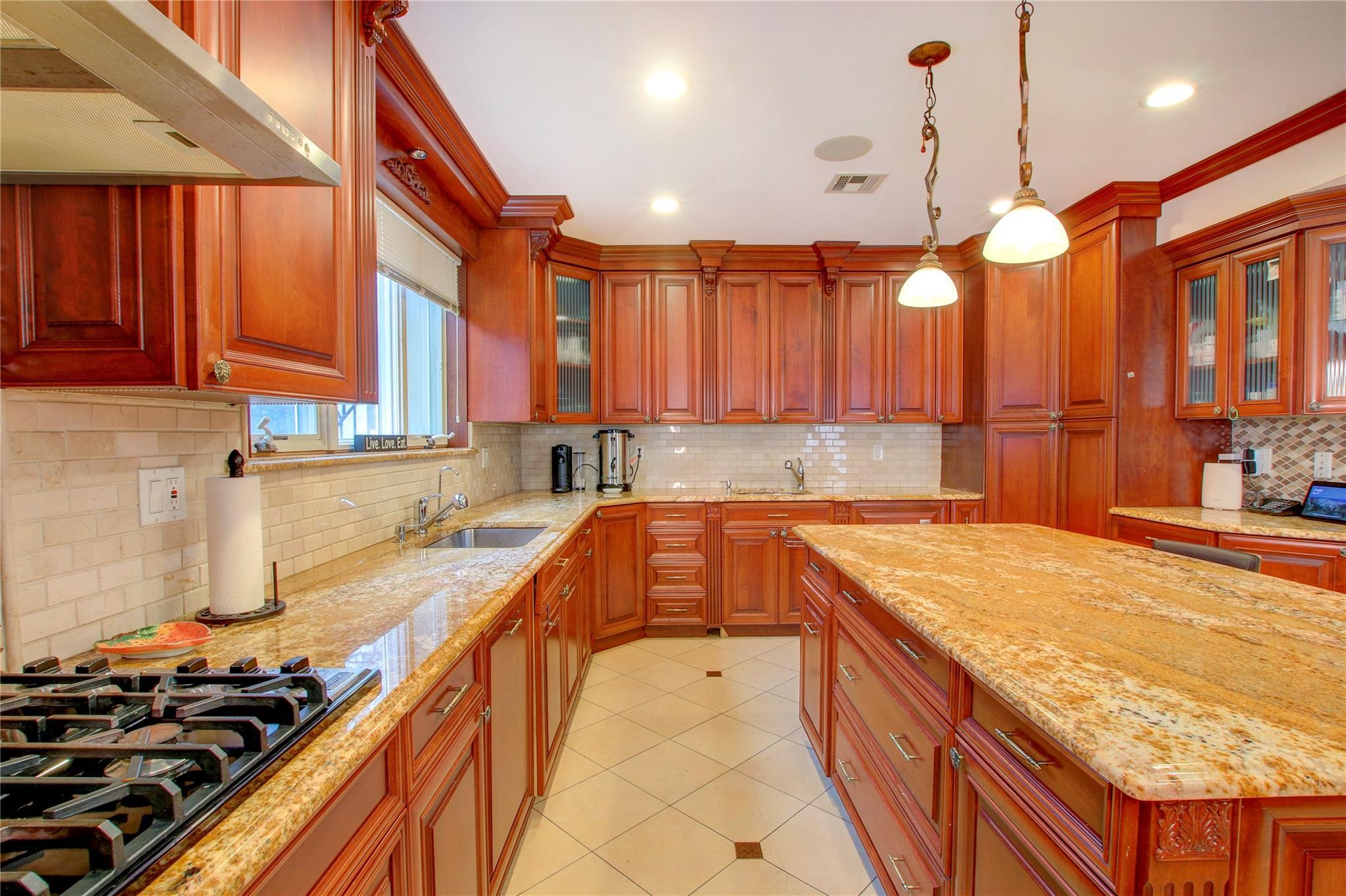 Apartment Radnor  Queens, NY 11432, MLS-836254-26