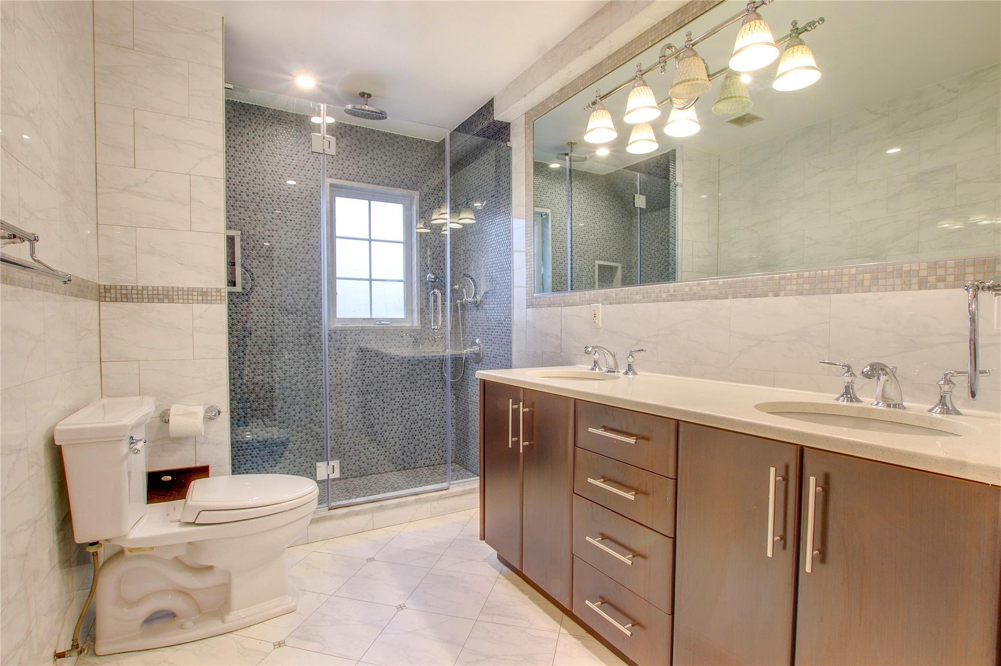Apartment Radnor  Queens, NY 11432, MLS-836254-7