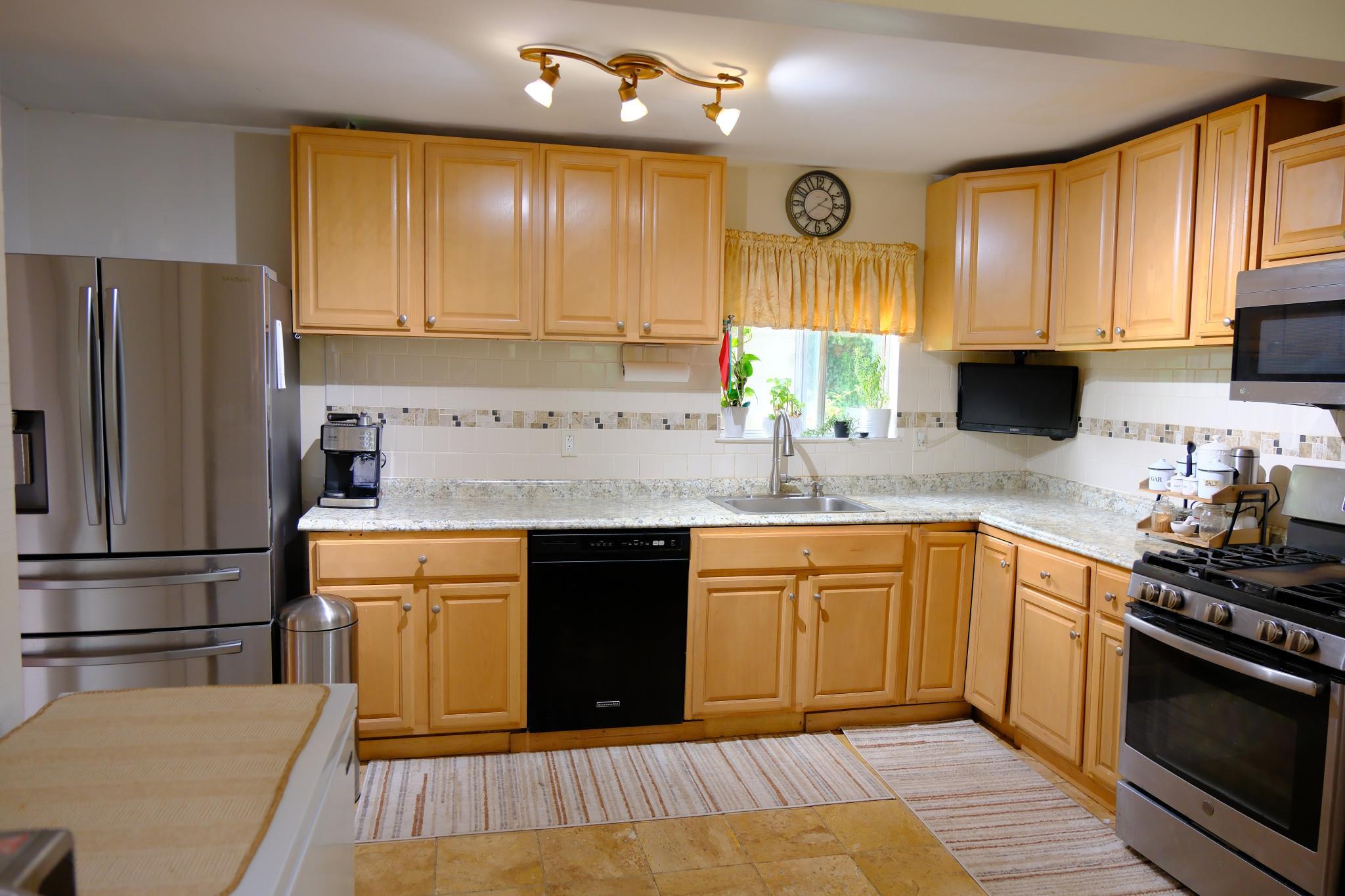 Single Family Beverly  Suffolk County, NY 11746, MLS-836262-11
