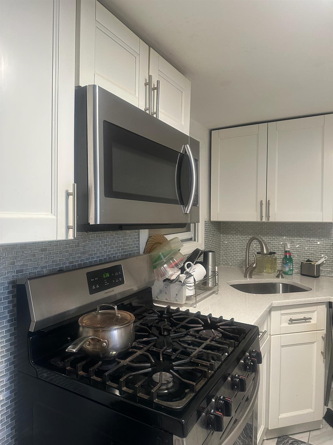 Single Family Murdock Avenue Queens, NY 11429, MLS-836275-3