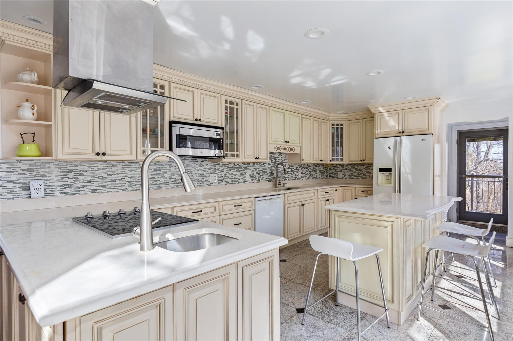 Single Family Hoffstot  Nassau County, NY 11050, MLS-836330-14
