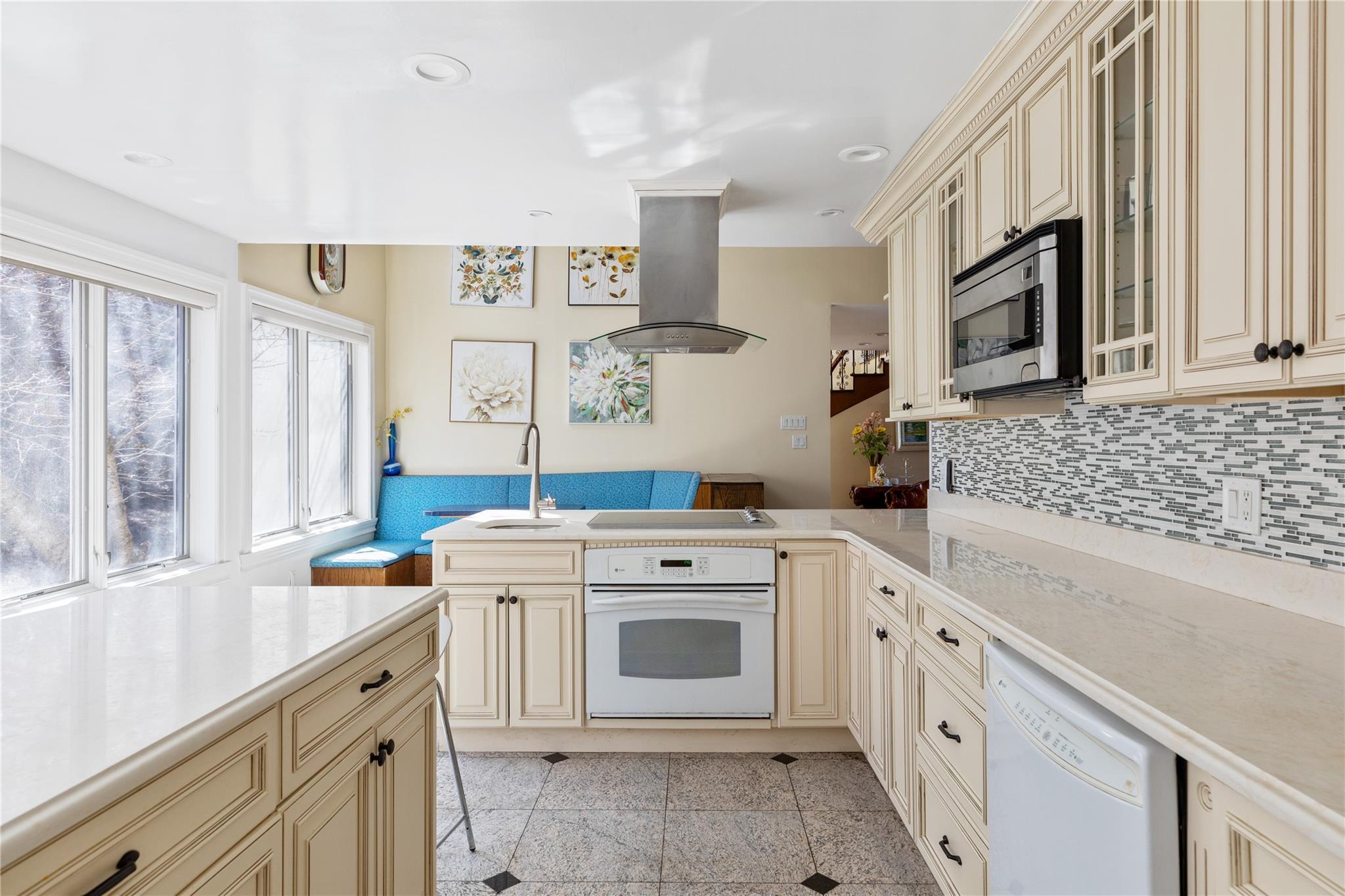 Single Family Hoffstot  Nassau County, NY 11050, MLS-836330-15