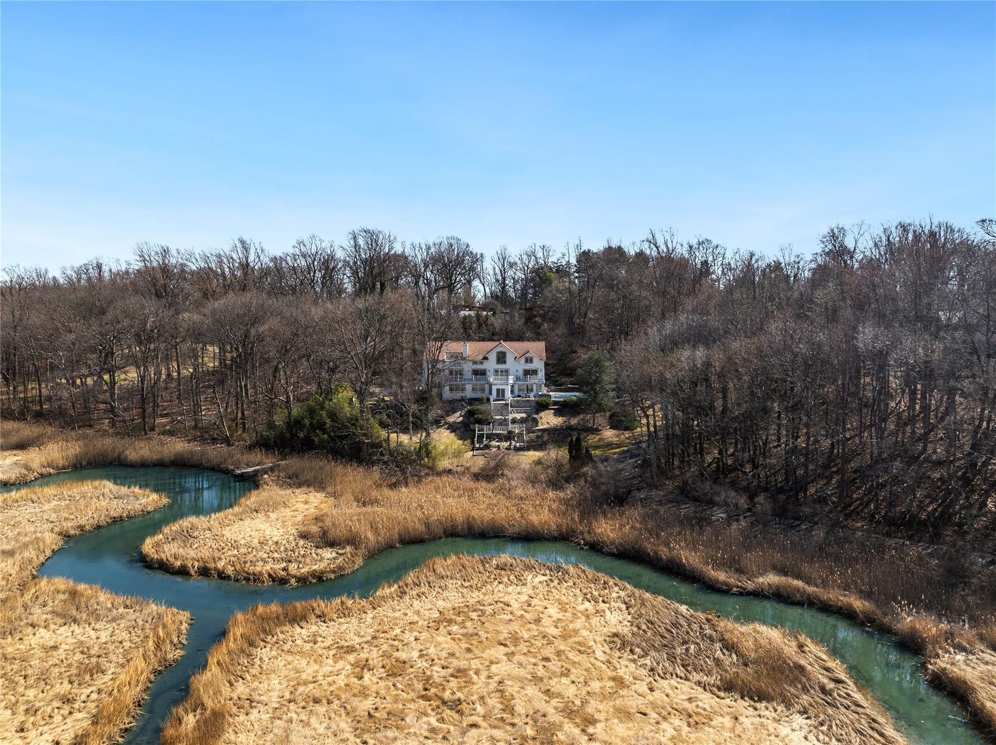Single Family Hoffstot  Nassau County, NY 11050, MLS-836330-25