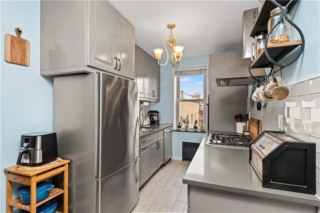 Coop Shore  Brooklyn, NY 11209, MLS-836331-3