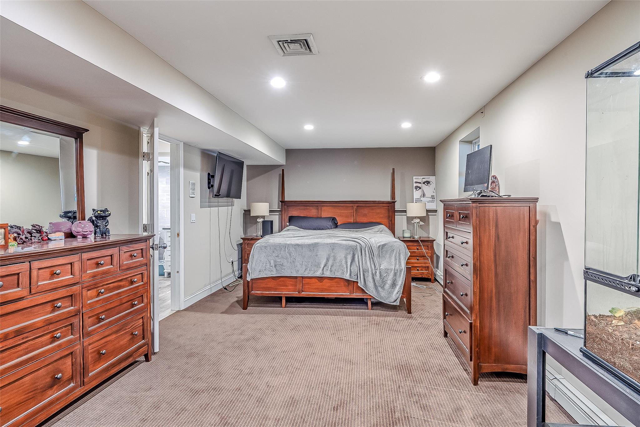 Single Family Hampton  Suffolk County, NY 11934, MLS-836349-27