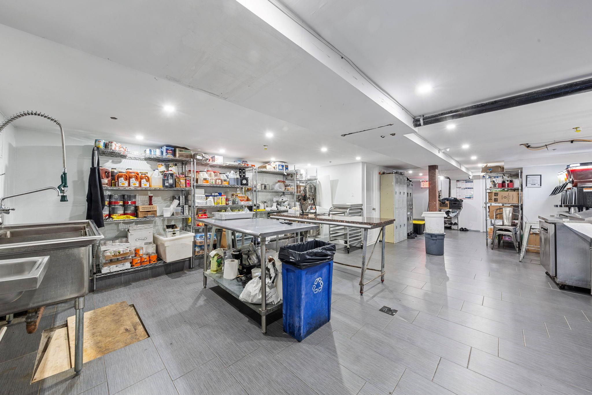 Commercial Sale Flushing  Brooklyn, NY 11237, MLS-836350-25