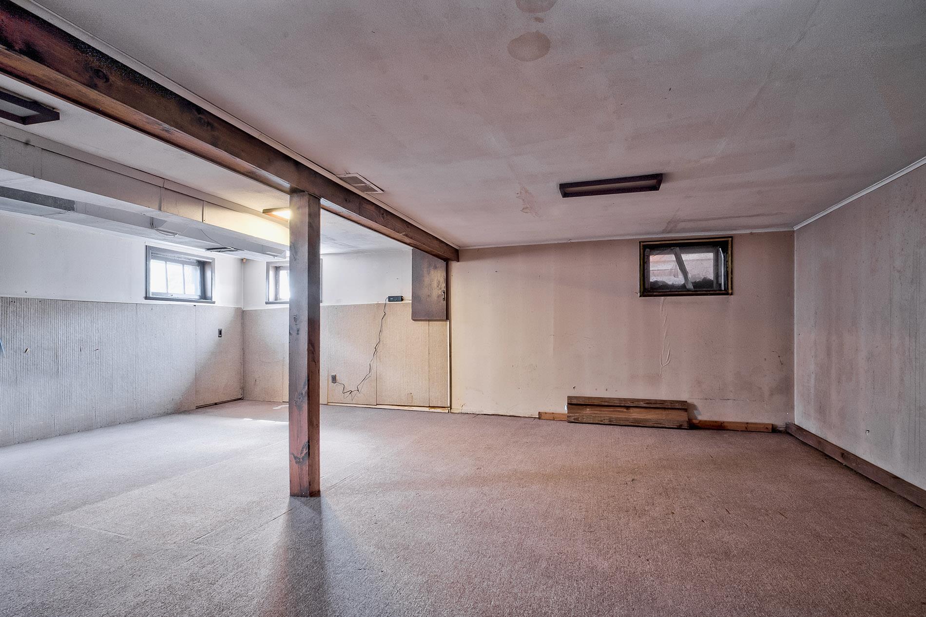 Single Family Garden  Nassau County, NY 11791, MLS-836377-19