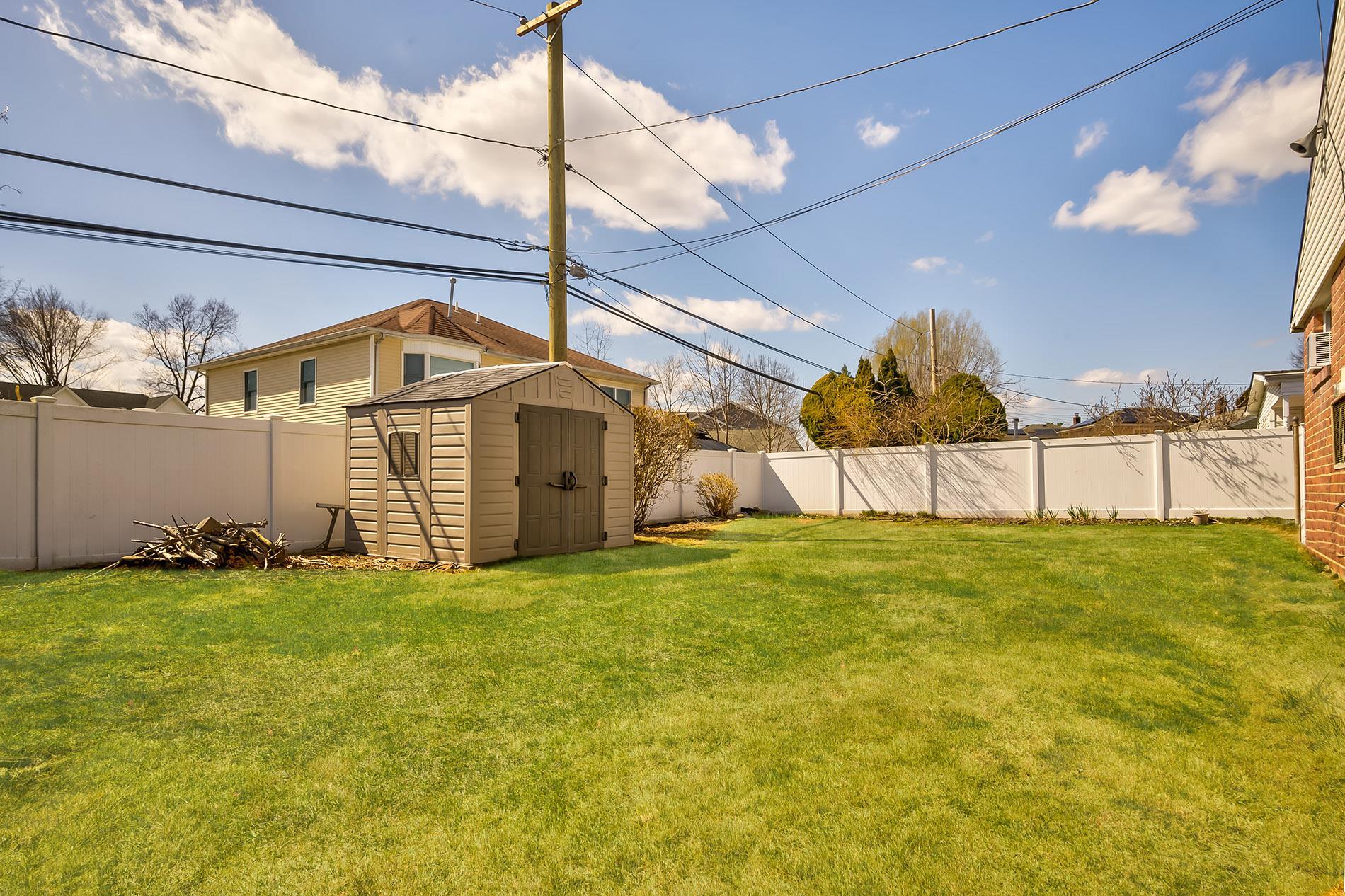 Single Family Garden  Nassau County, NY 11791, MLS-836377-3