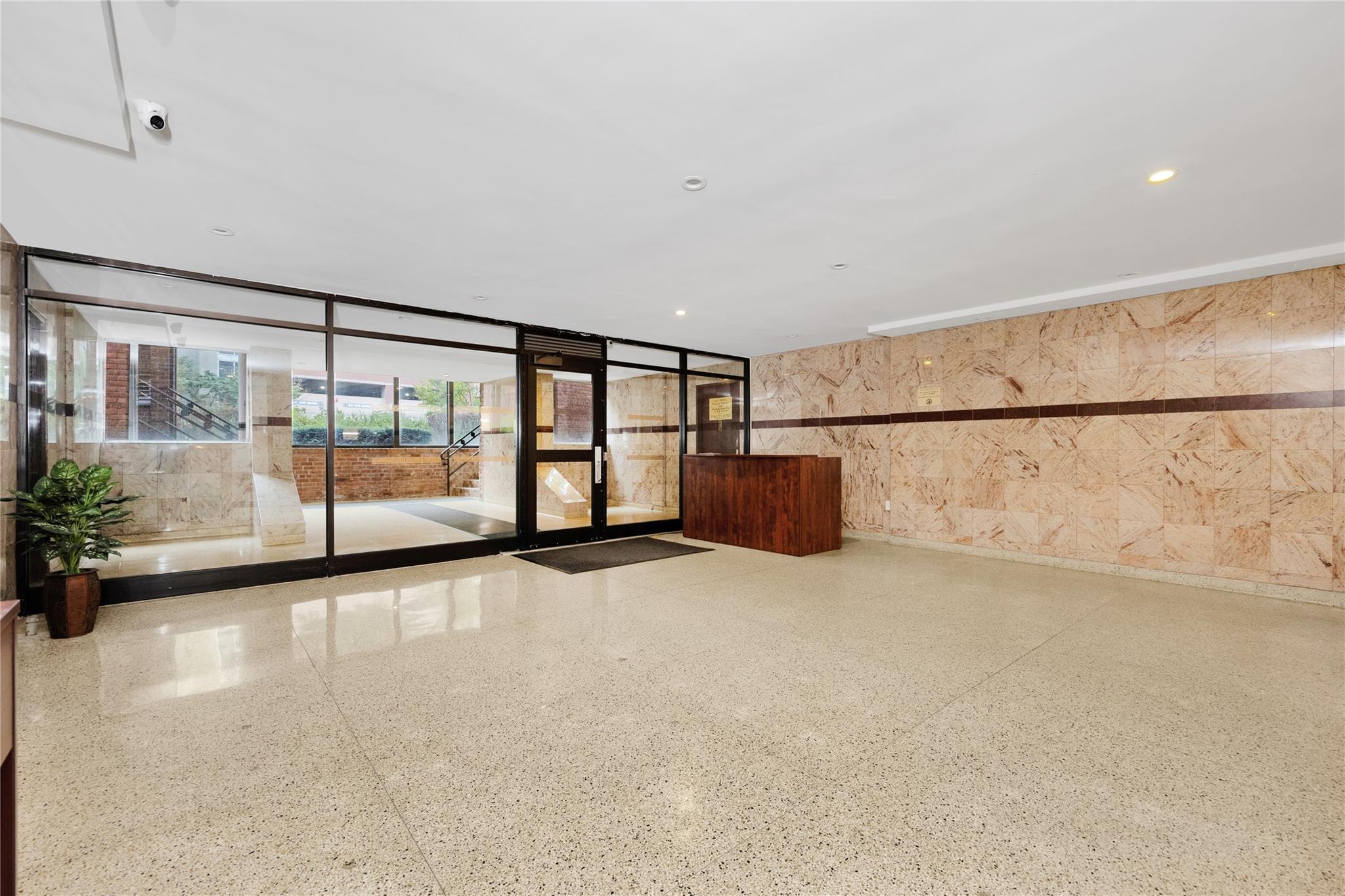 Commercial Lease 57th Avenue  Queens, NY 11373, MLS-836384-2