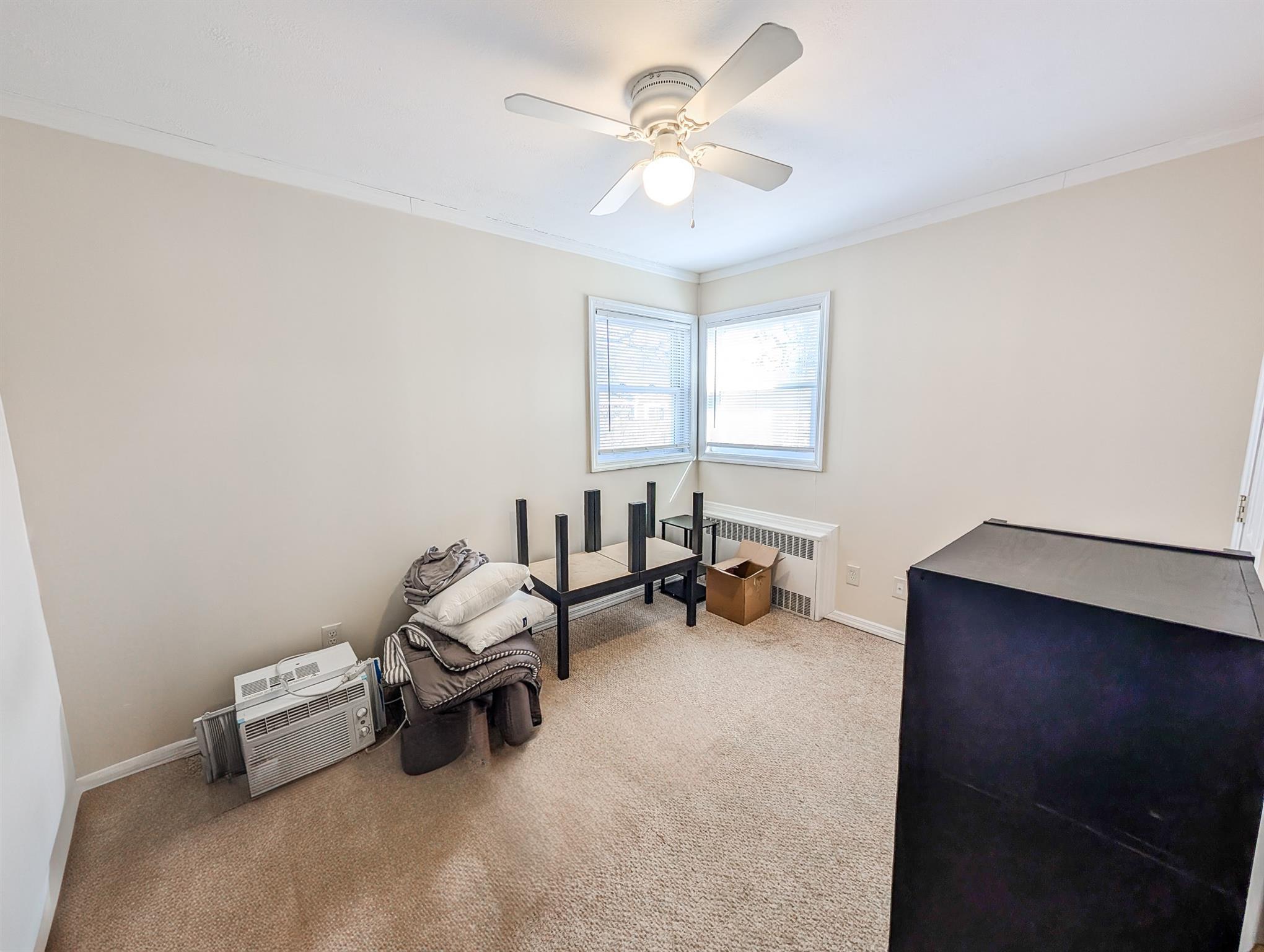 Single Family Wagon  Suffolk County, NY 11720, MLS-836385-11