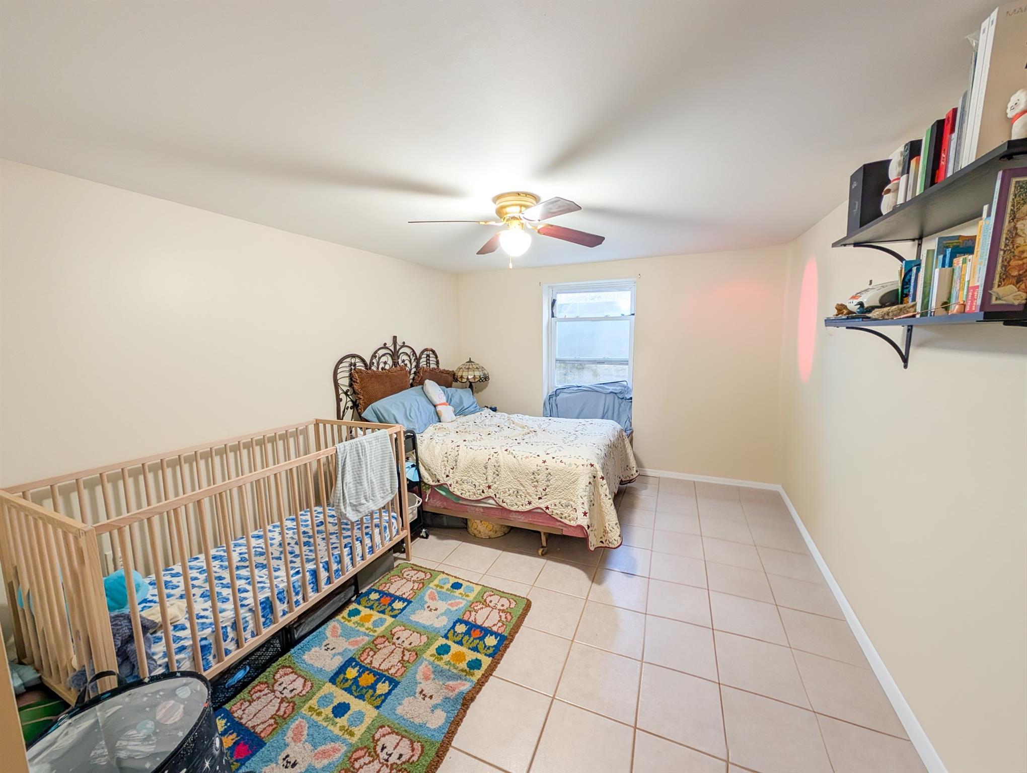 Single Family Wagon  Suffolk County, NY 11720, MLS-836385-18
