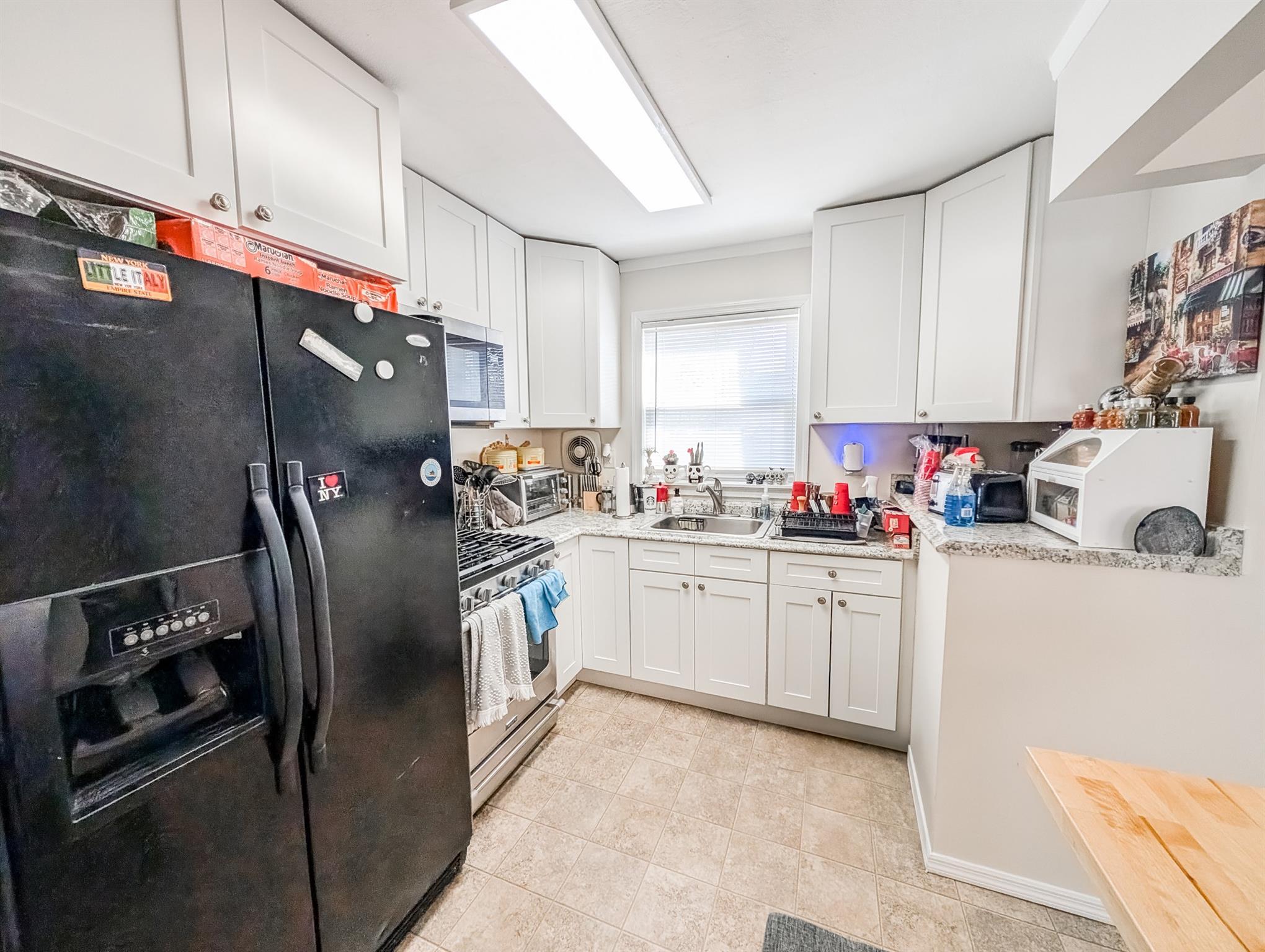 Single Family Wagon  Suffolk County, NY 11720, MLS-836385-6