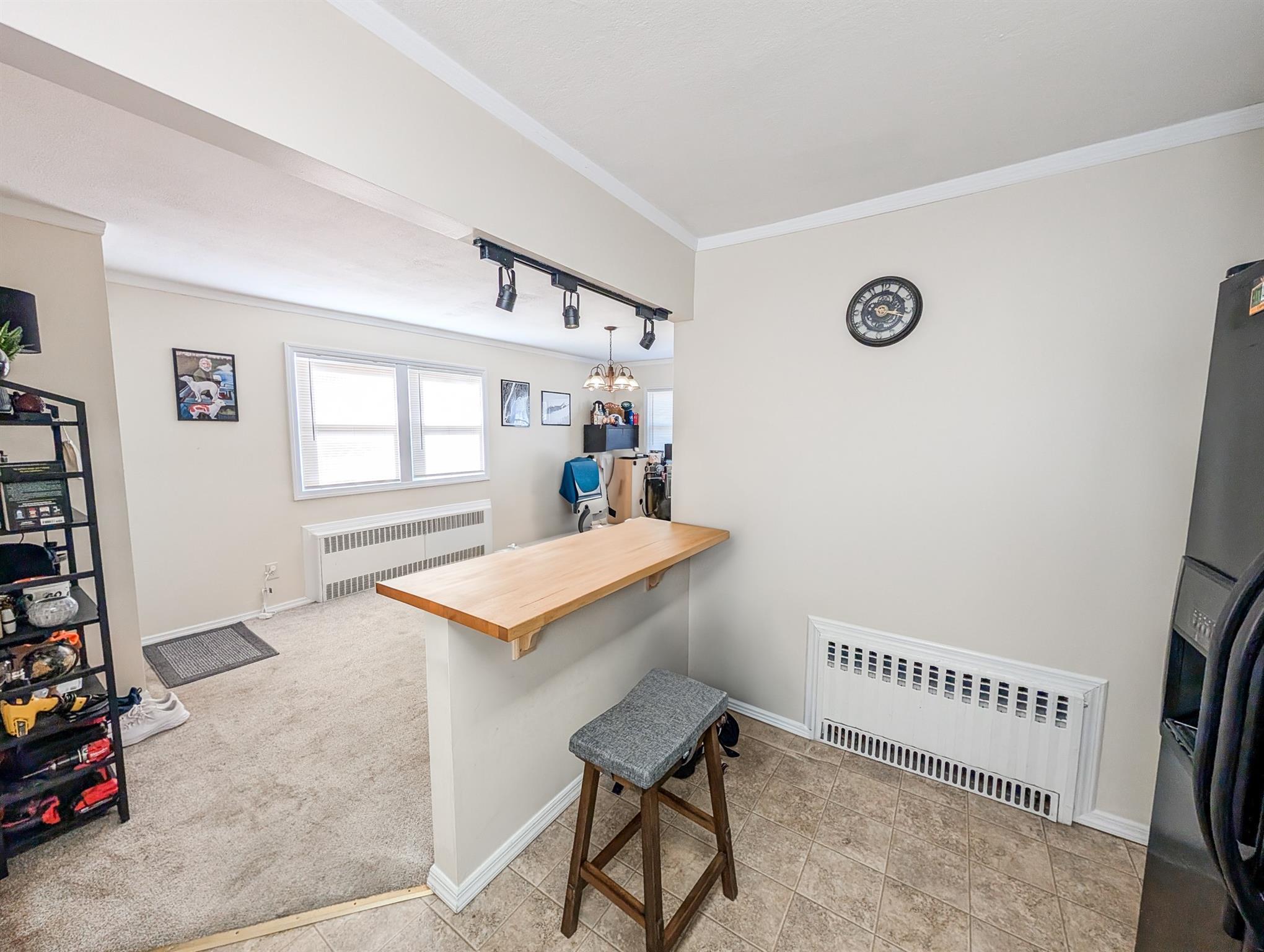 Single Family Wagon  Suffolk County, NY 11720, MLS-836385-7