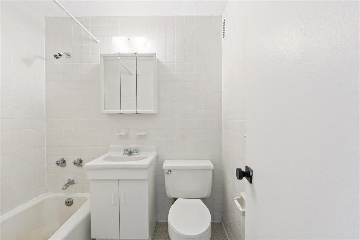 Coop Olinville  Bronx, NY 10467, MLS-836388-17