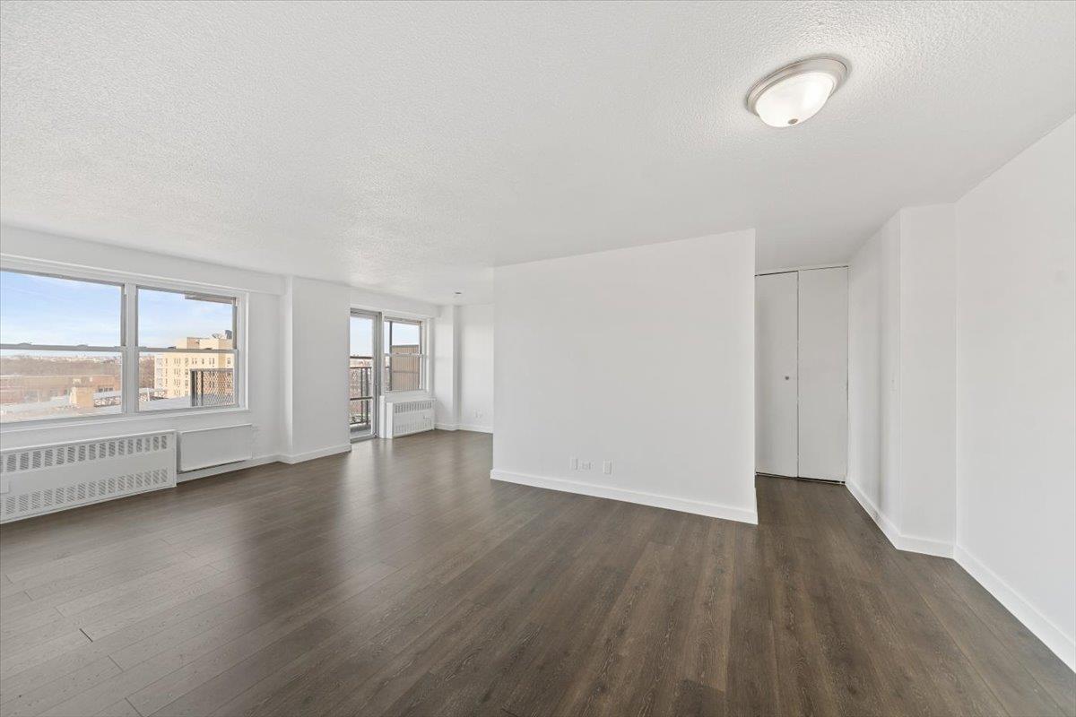 Coop Olinville  Bronx, NY 10467, MLS-836388-8