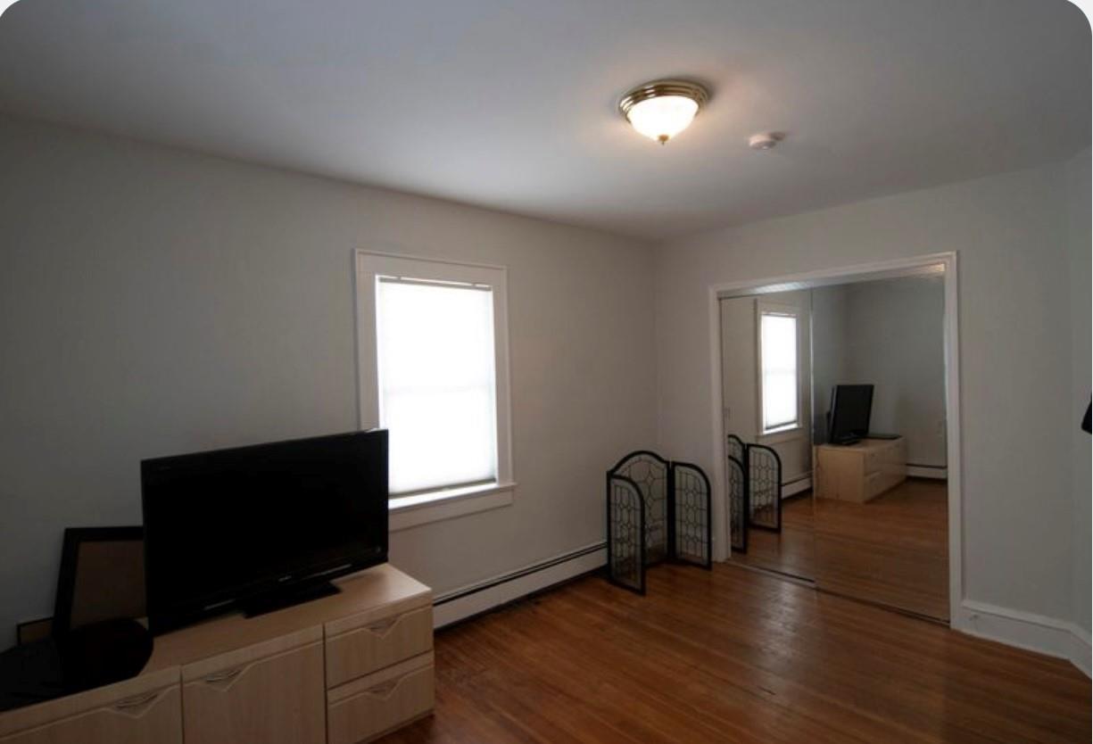 Single Family North Baldwin  Nassau County, NY 11510, MLS-836413-16