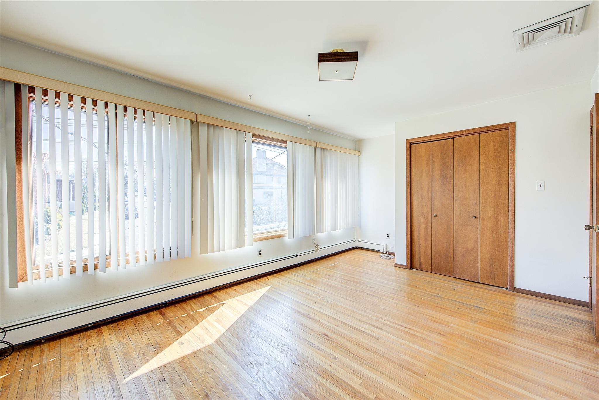 Single Family 28th  Queens, NY 11360, MLS-836435-14