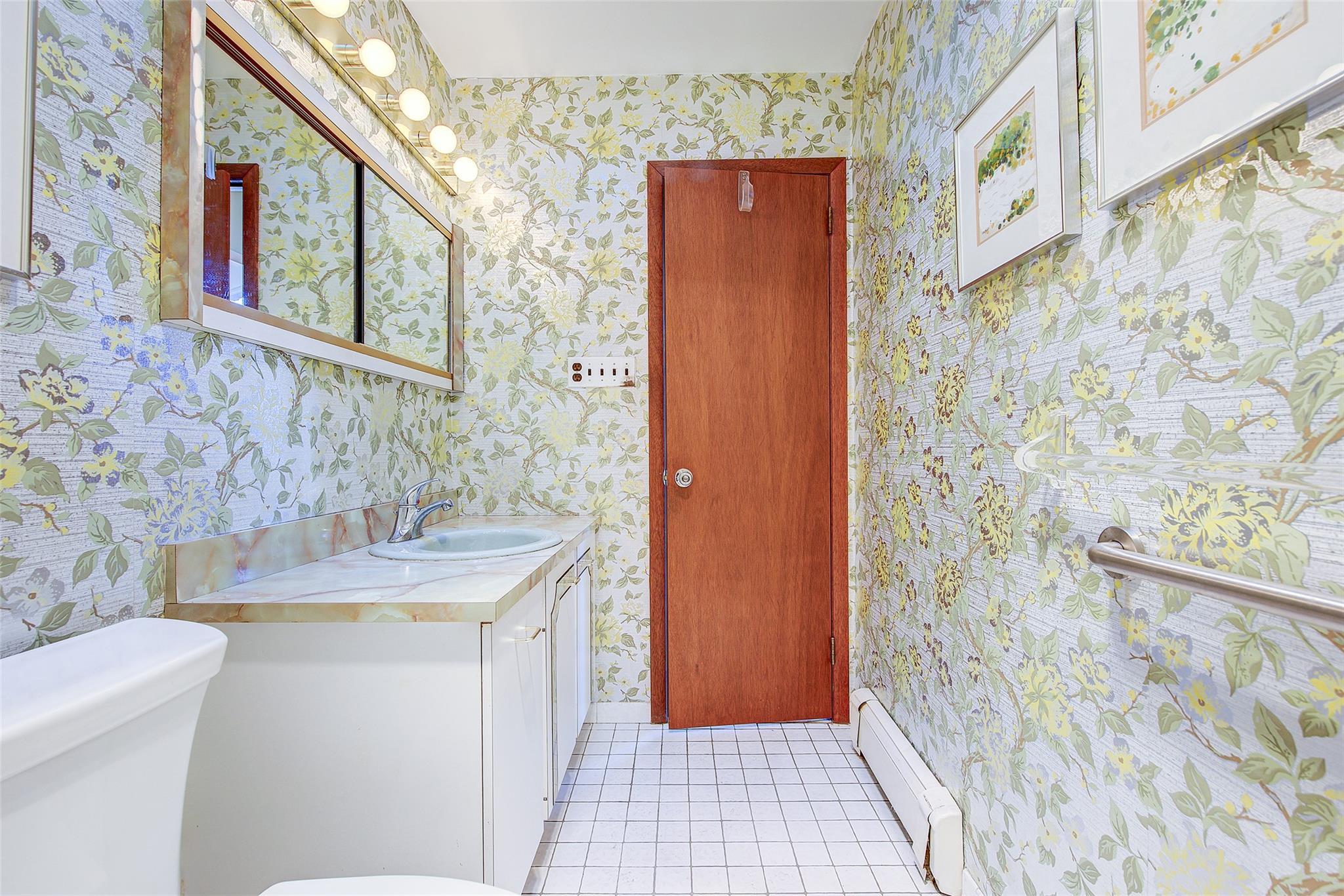 Single Family 28th  Queens, NY 11360, MLS-836435-20