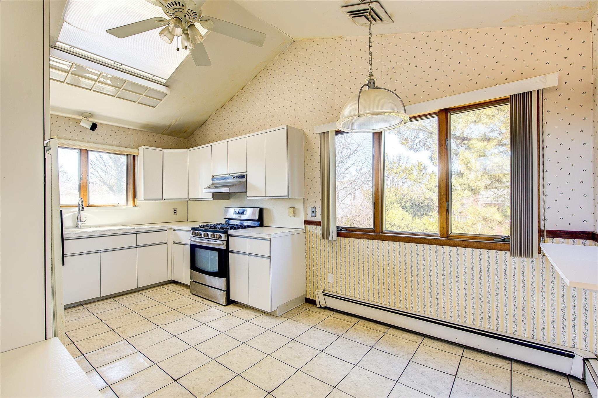 Single Family 28th  Queens, NY 11360, MLS-836435-25