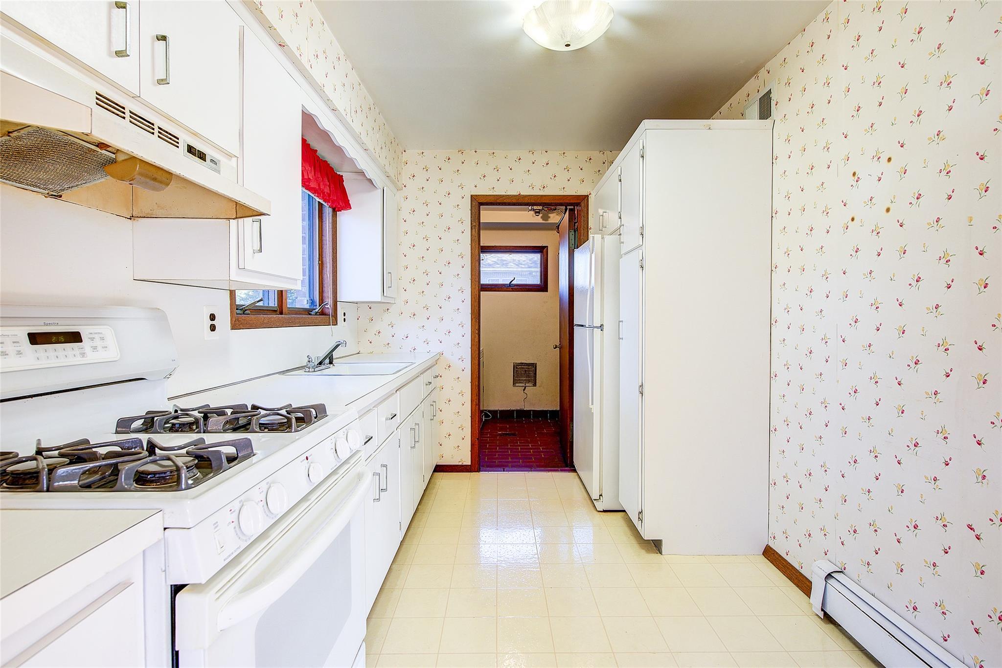 Single Family 28th  Queens, NY 11360, MLS-836435-38