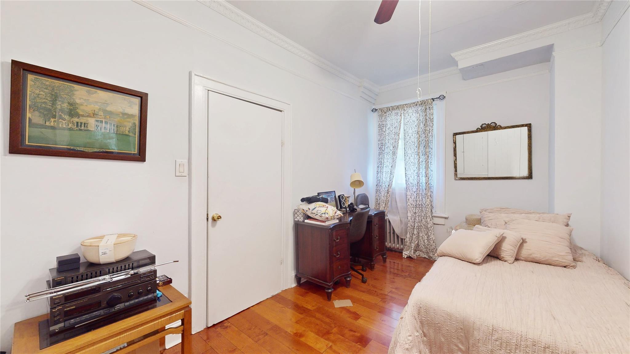 Single Family 30th  Queens, NY 11106, MLS-836466-20