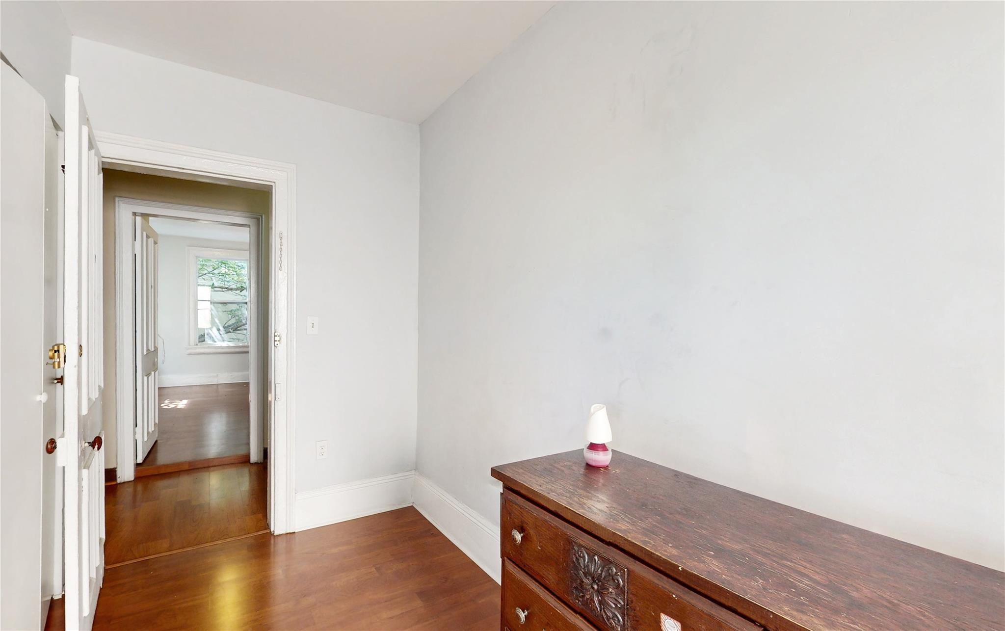 Single Family 30th  Queens, NY 11106, MLS-836466-29