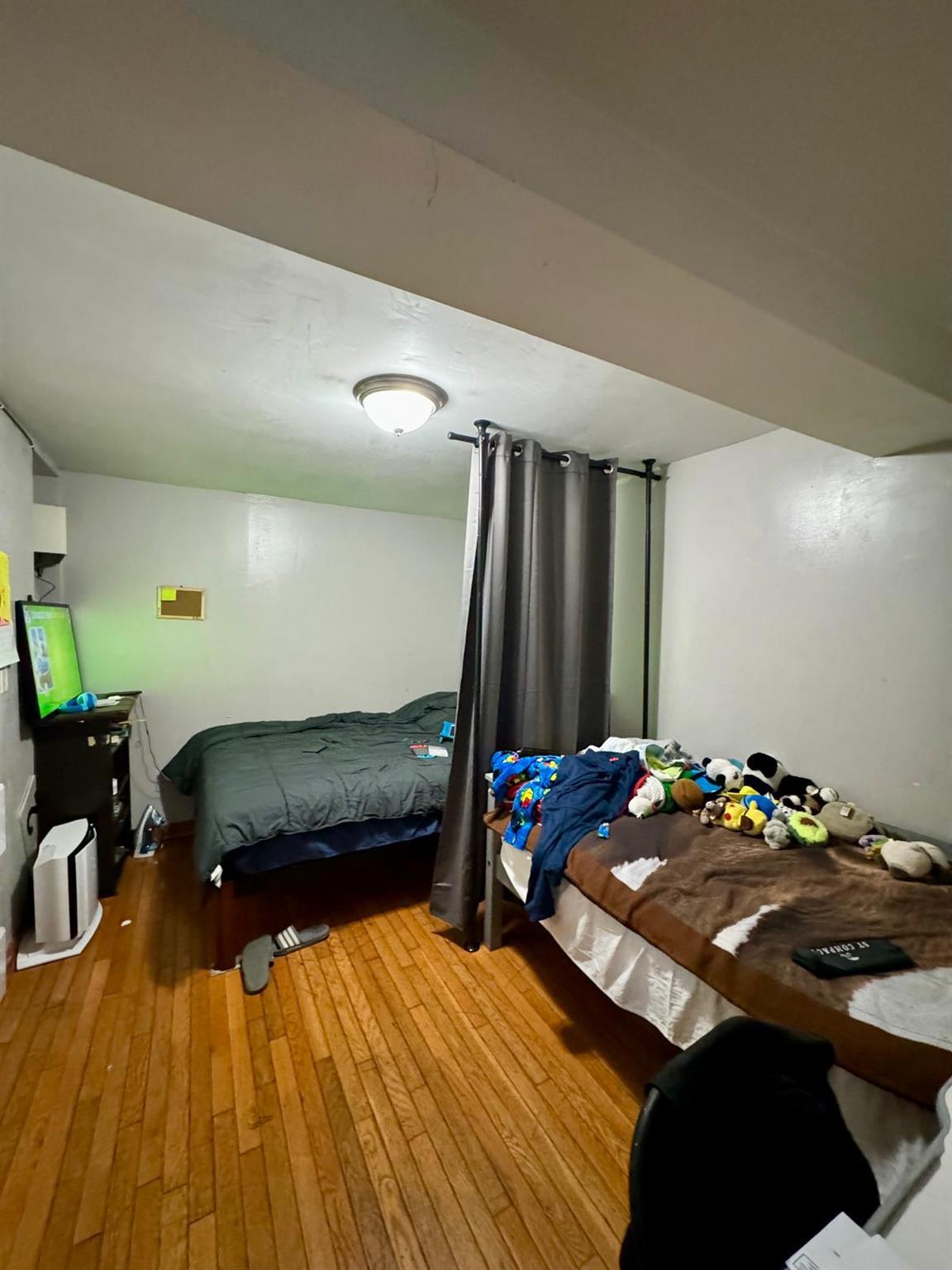 Single Family 74th  Queens, NY 11379, MLS-836469-15