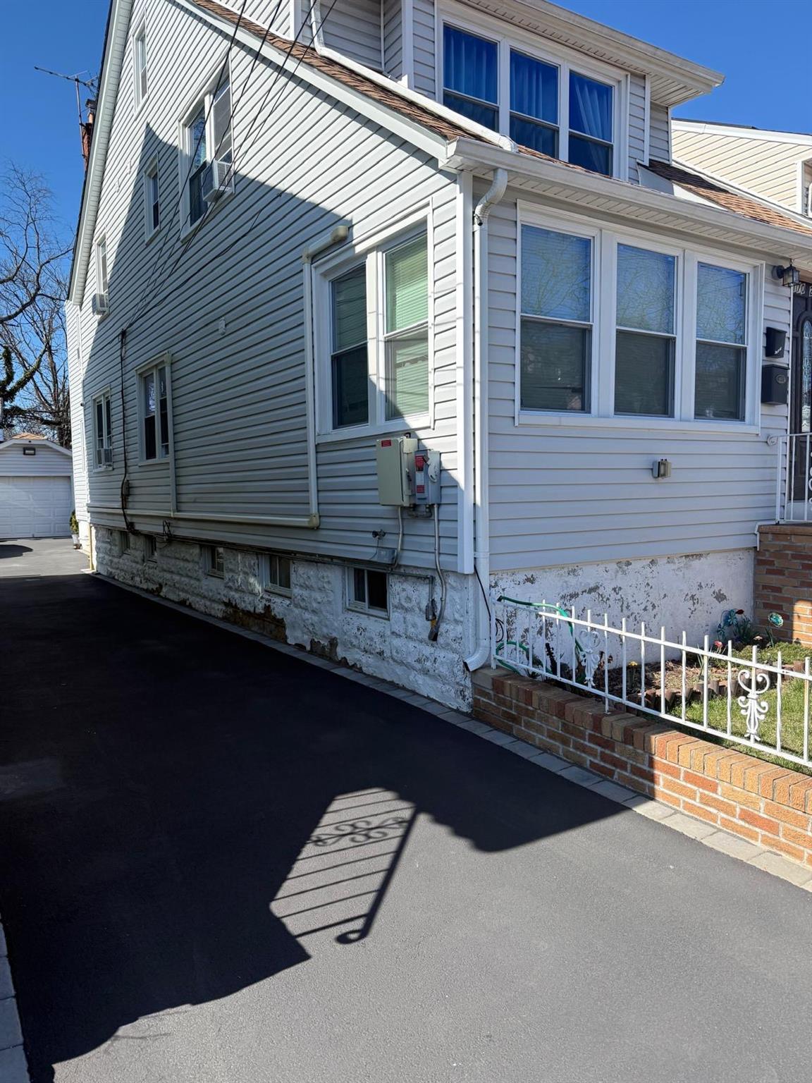 Single Family 118  Queens, NY 11434, MLS-836485-2