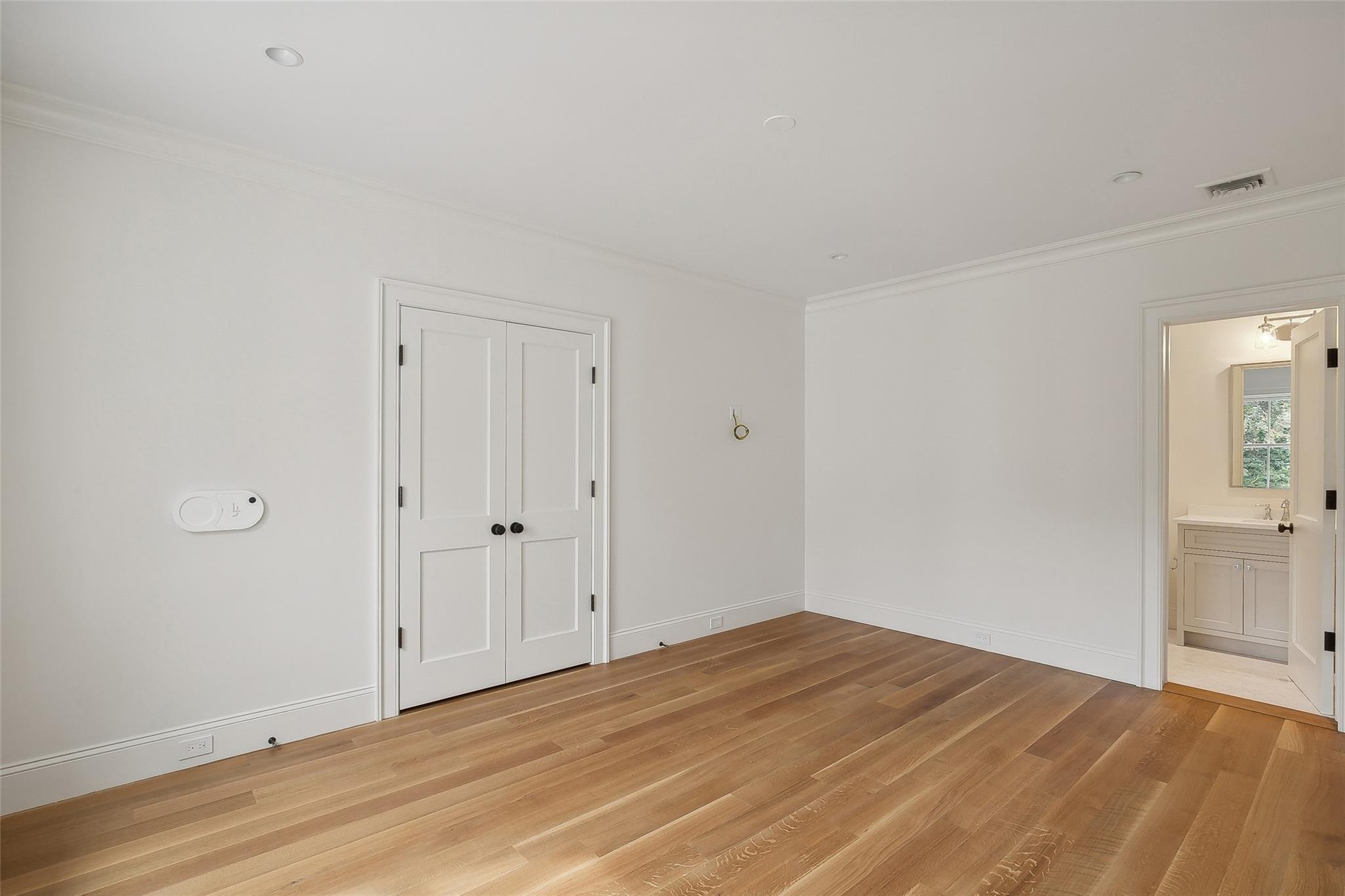 Single Family Crane  Suffolk County, NY 11743, MLS-836494-30