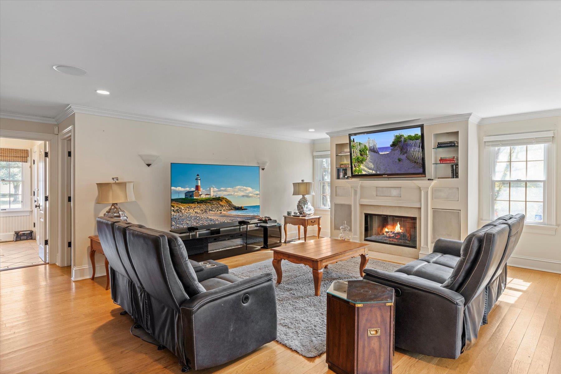 Single Family Landing  Suffolk County, NY 11942, MLS-836500-12