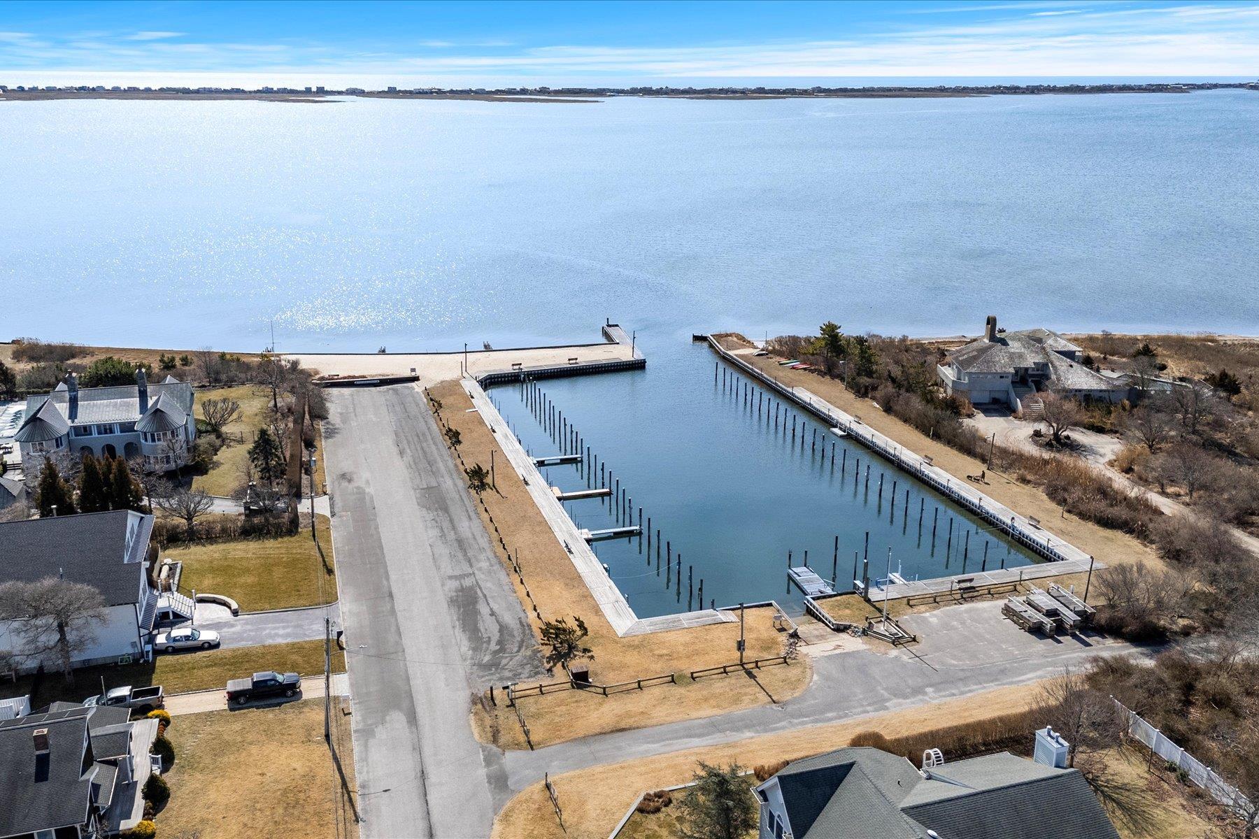 Single Family Landing  Suffolk County, NY 11942, MLS-836500-3