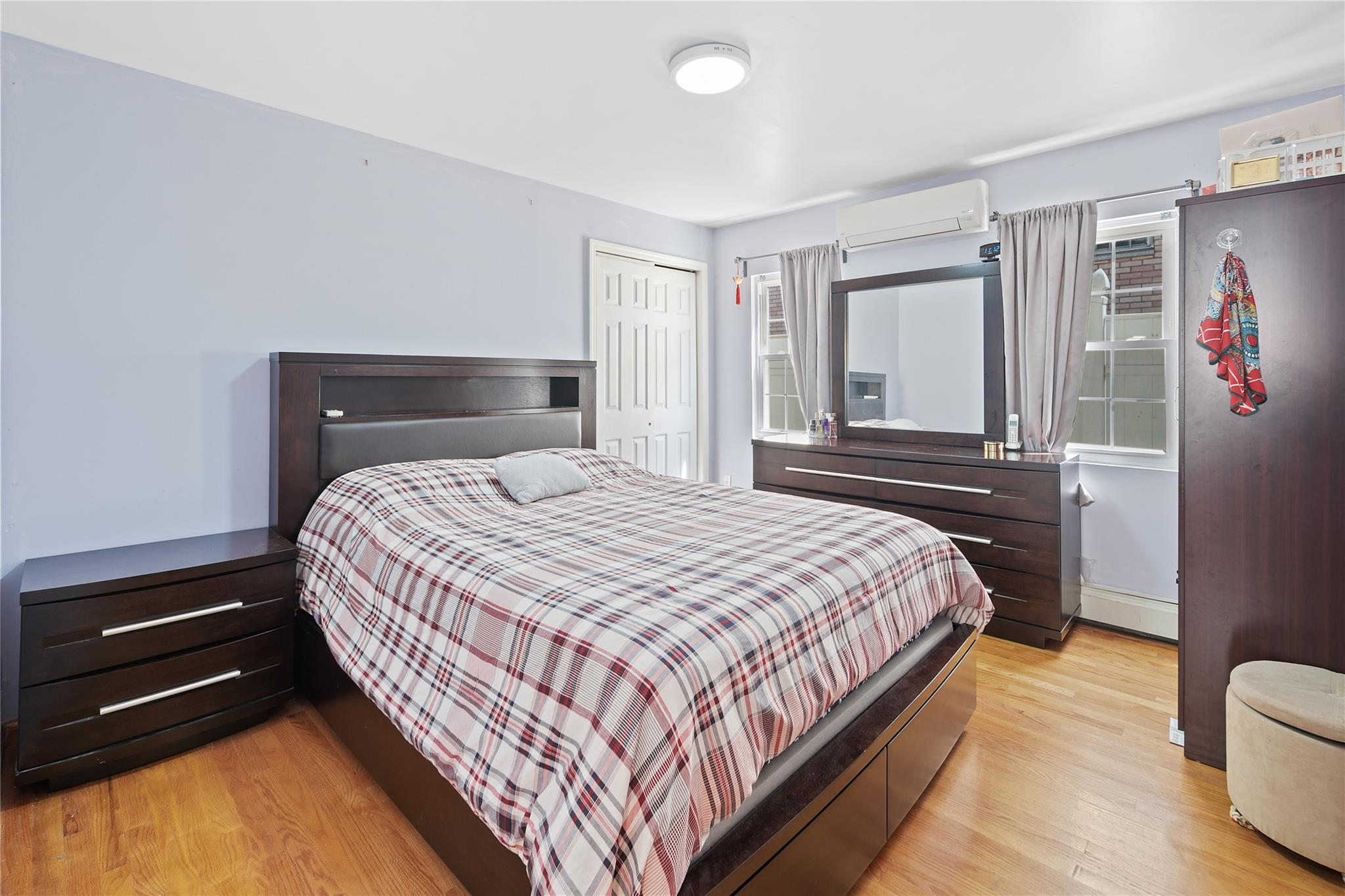 Single Family 64th  Queens, NY 11364, MLS-836511-5