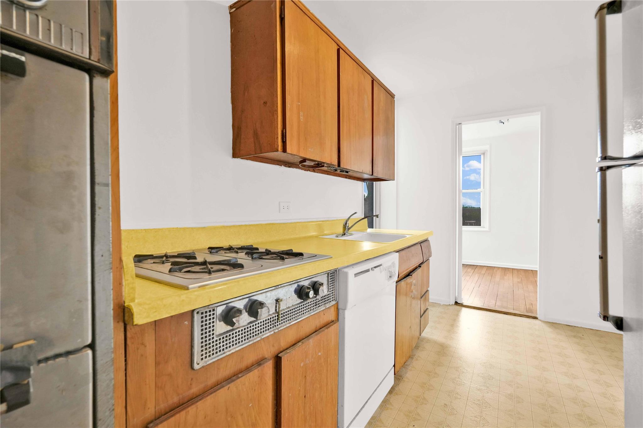 Coop 23rd  Queens, NY 11360, MLS-836561-9