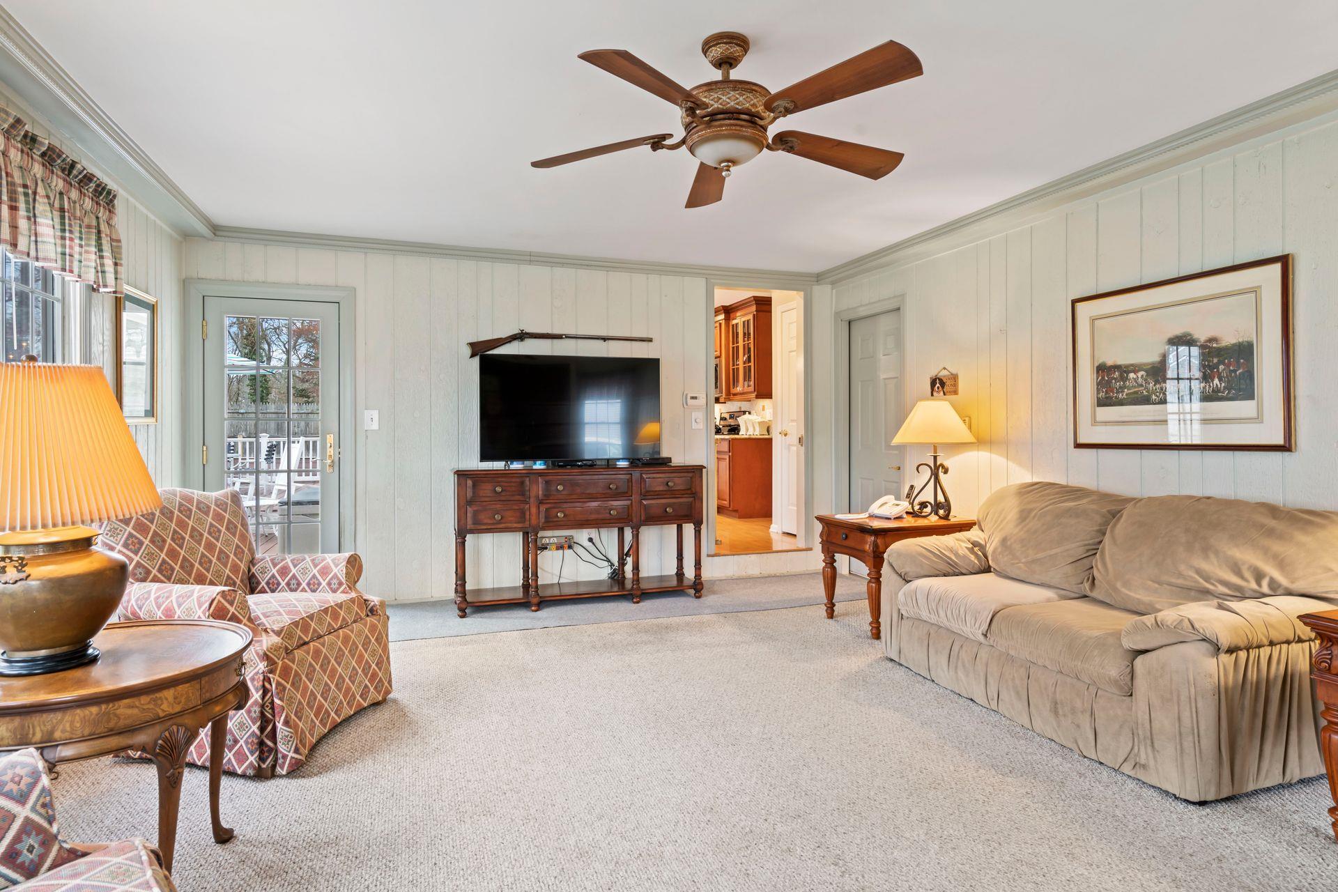 Single Family Hillside  Suffolk County, NY 11780, MLS-836575-18
