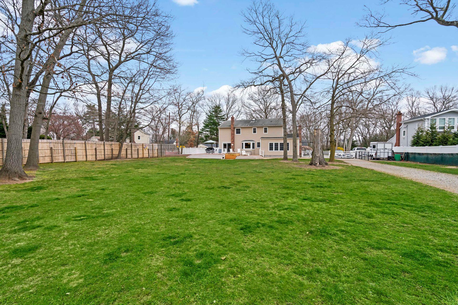 Single Family Hillside  Suffolk County, NY 11780, MLS-836575-35