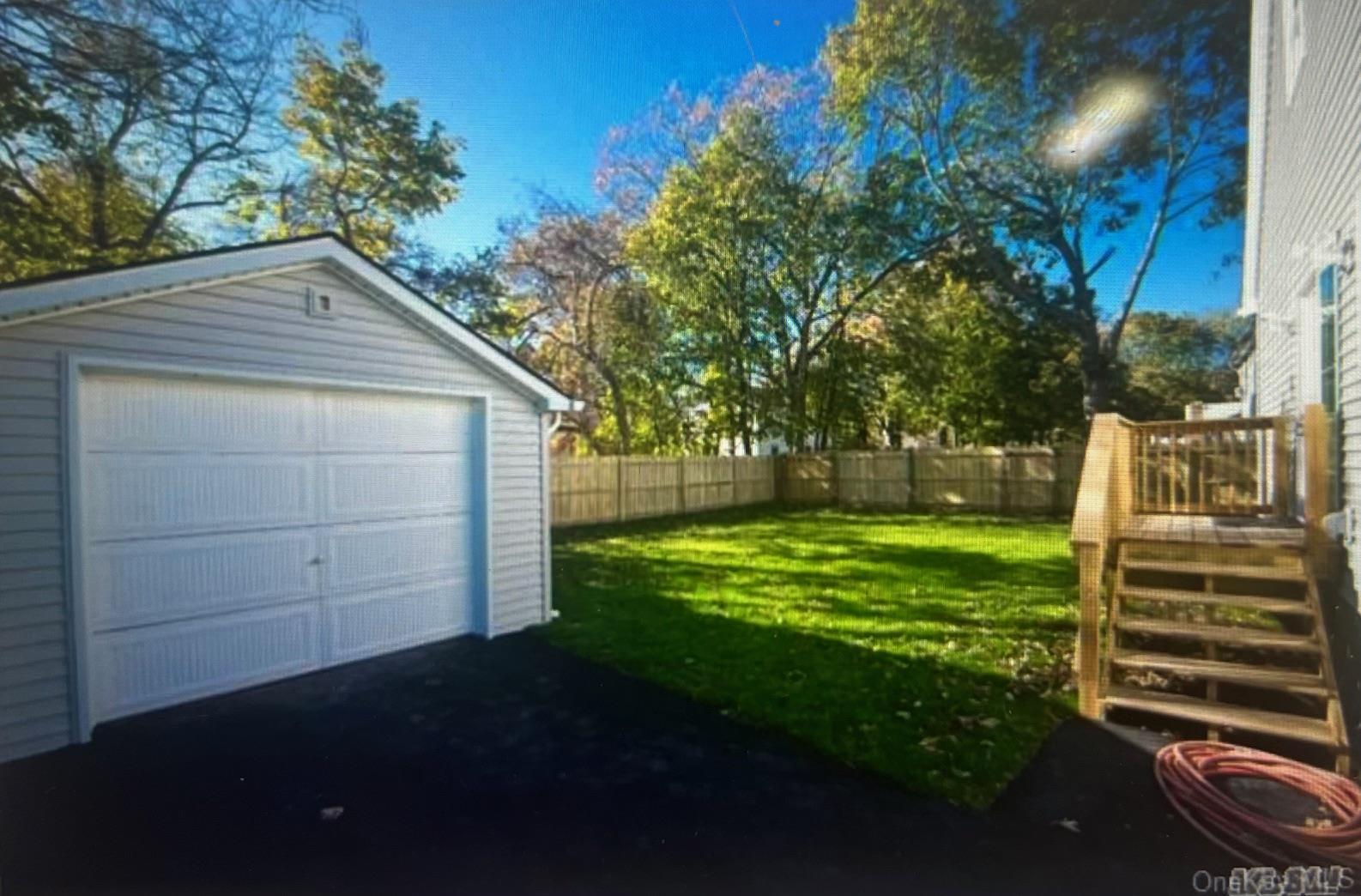 Single Family Arlington  Suffolk County, NY 11798, MLS-836582-13