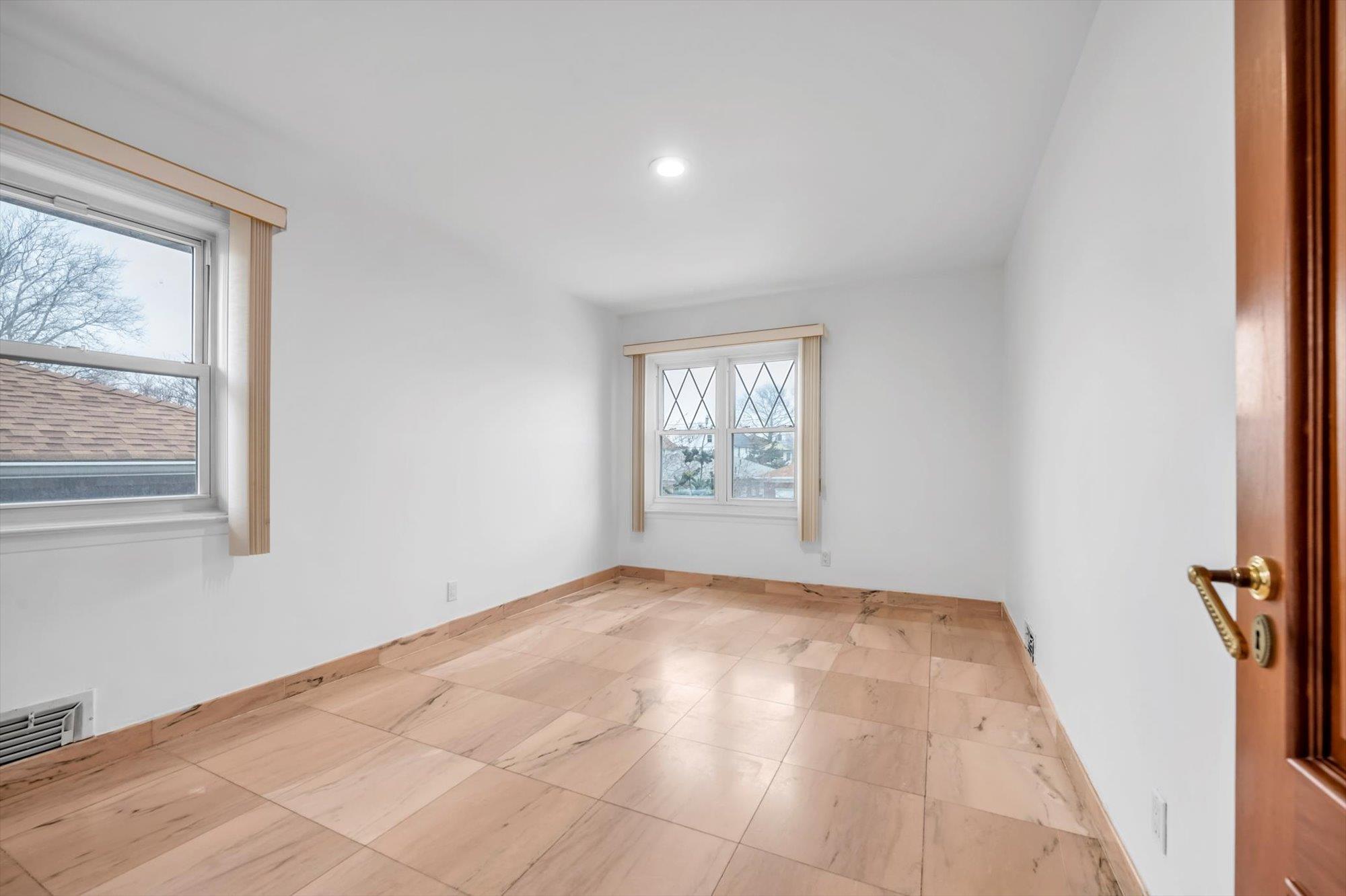 Single Family 149th  Queens, NY 11357, MLS-836612-11