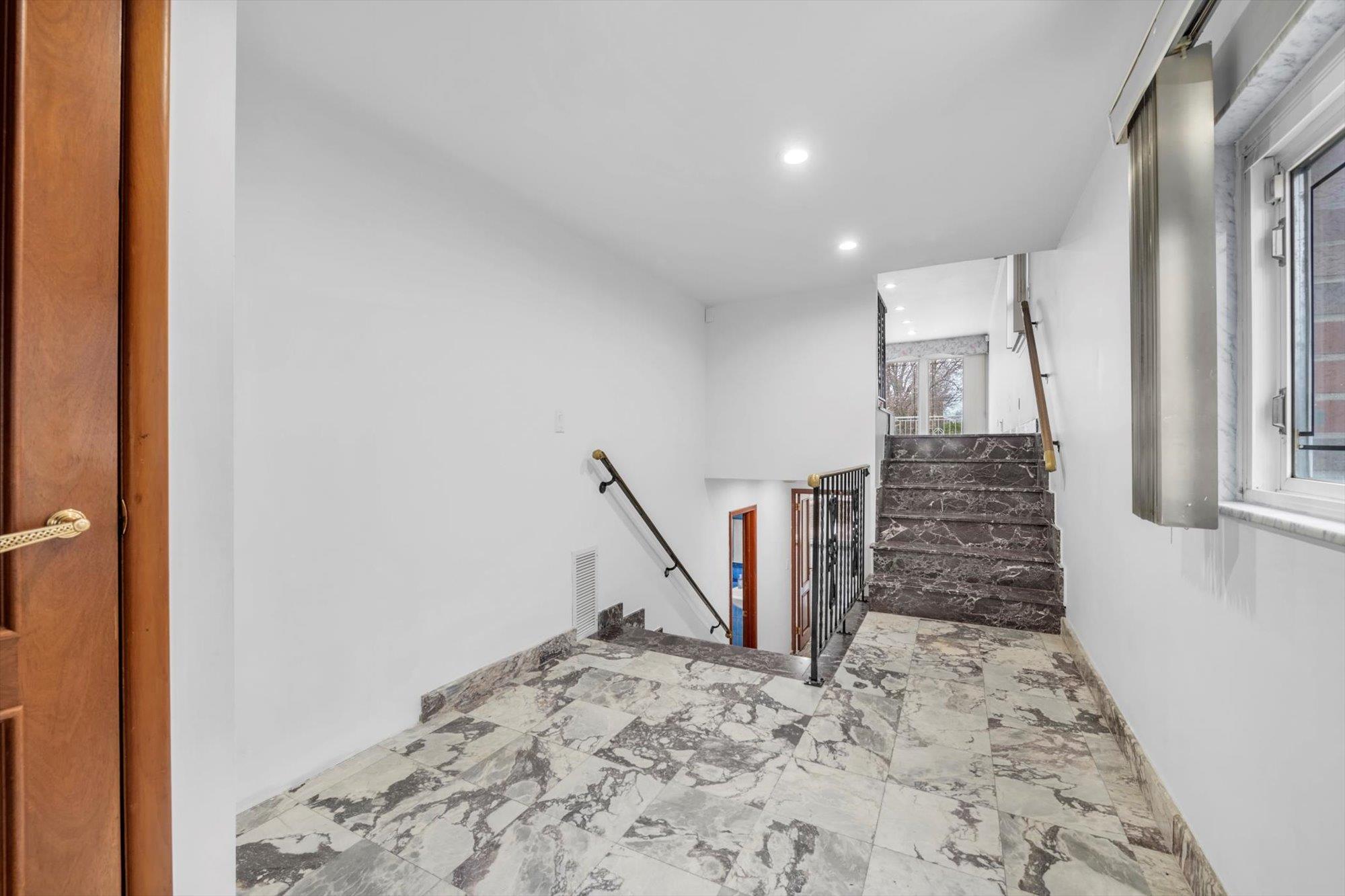 Single Family 149th  Queens, NY 11357, MLS-836612-3