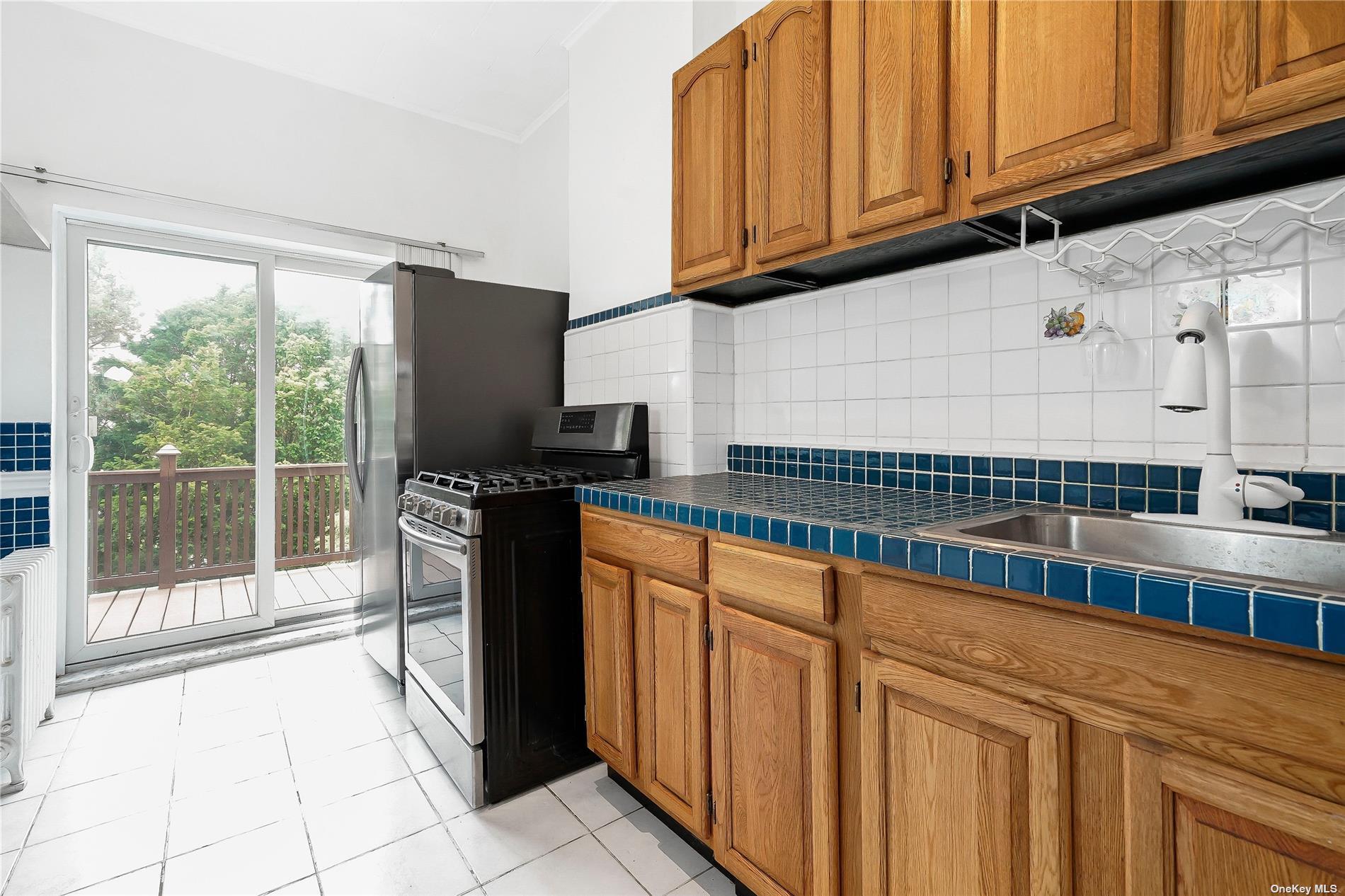 Single Family 68th  Queens, NY 11385, MLS-836631-11