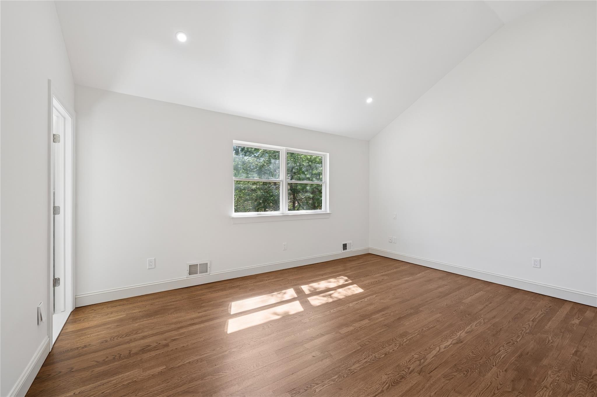 Single Family Red Creek  Suffolk County, NY 11946, MLS-836658-13