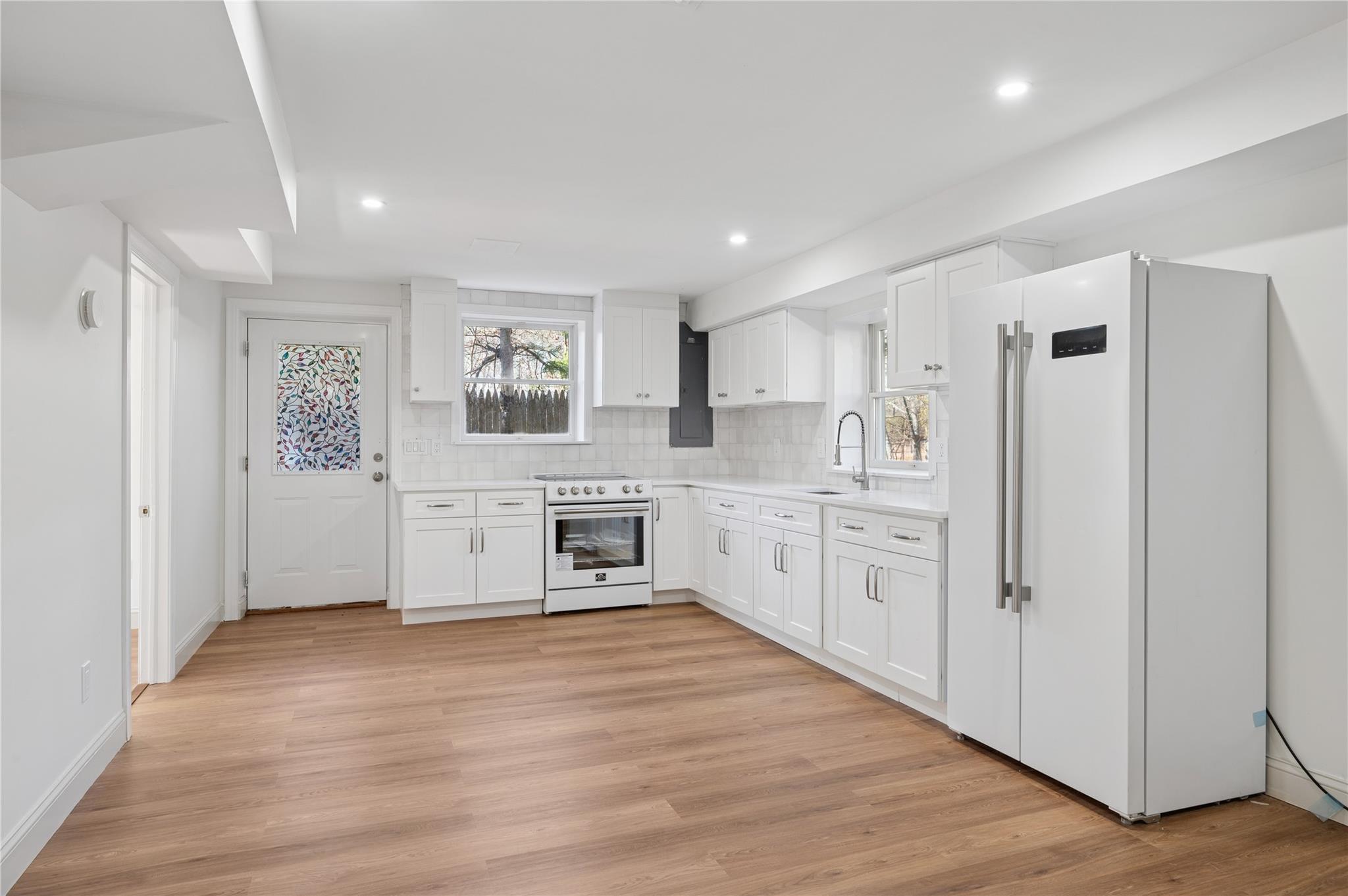 Single Family Red Creek  Suffolk County, NY 11946, MLS-836658-21