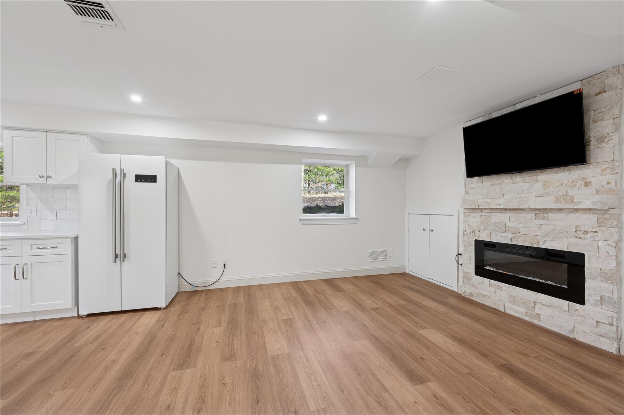 Single Family Red Creek  Suffolk County, NY 11946, MLS-836658-22